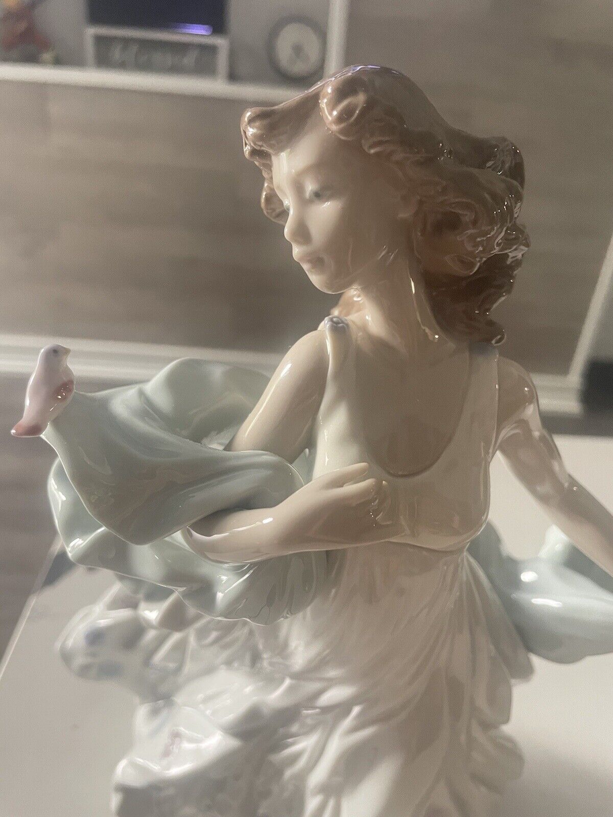 LLADRÓ Summer Serenade Woman Figurine. Porcelain Lady Figure.
