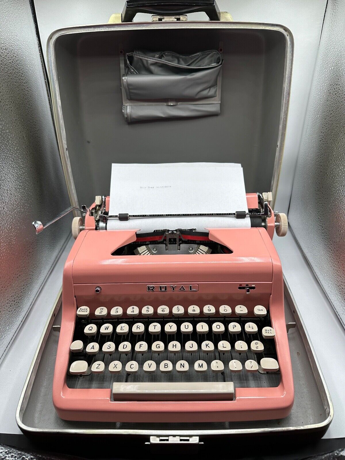 Vintage 1950's PINK Royal Quiet Deluxe Typewriter w/ Tweed Case Dust Cover READ