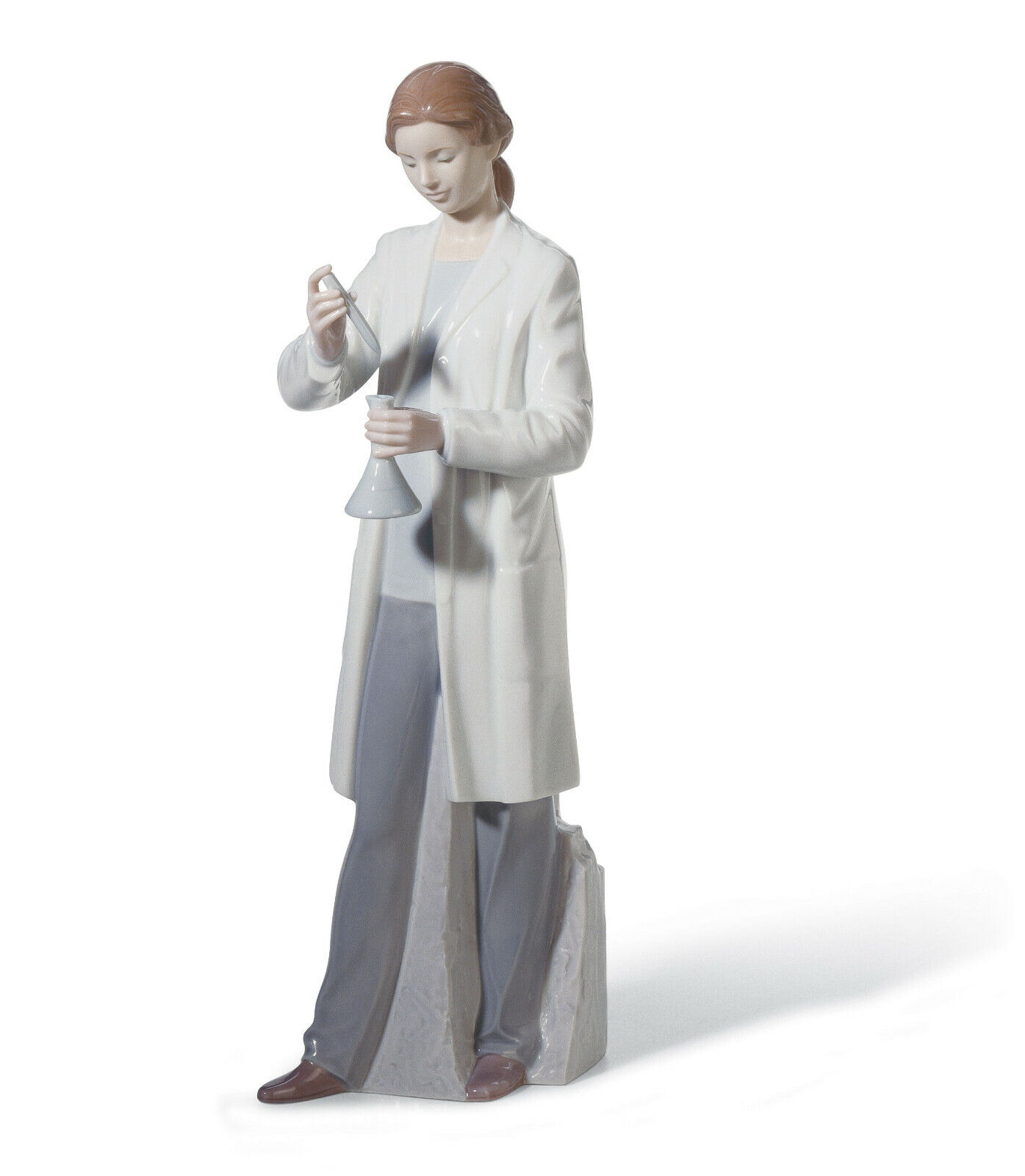 LLADRO #8152 IN THE LABORATORY BRAND NEW IN BOX FEMALE PHARMACIST LARGE SAVE$ FS