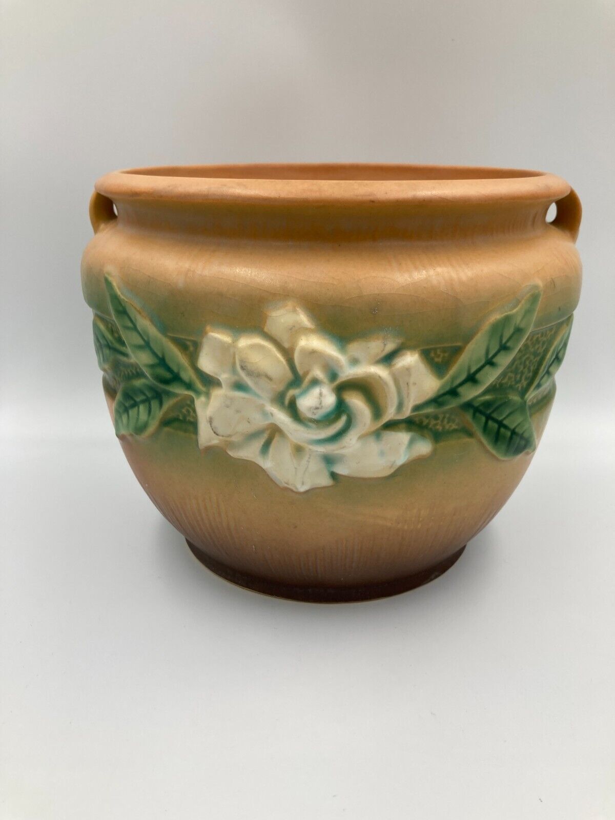 roseville gardenia vase/jardiniere - 601-6 in tan - clean & 