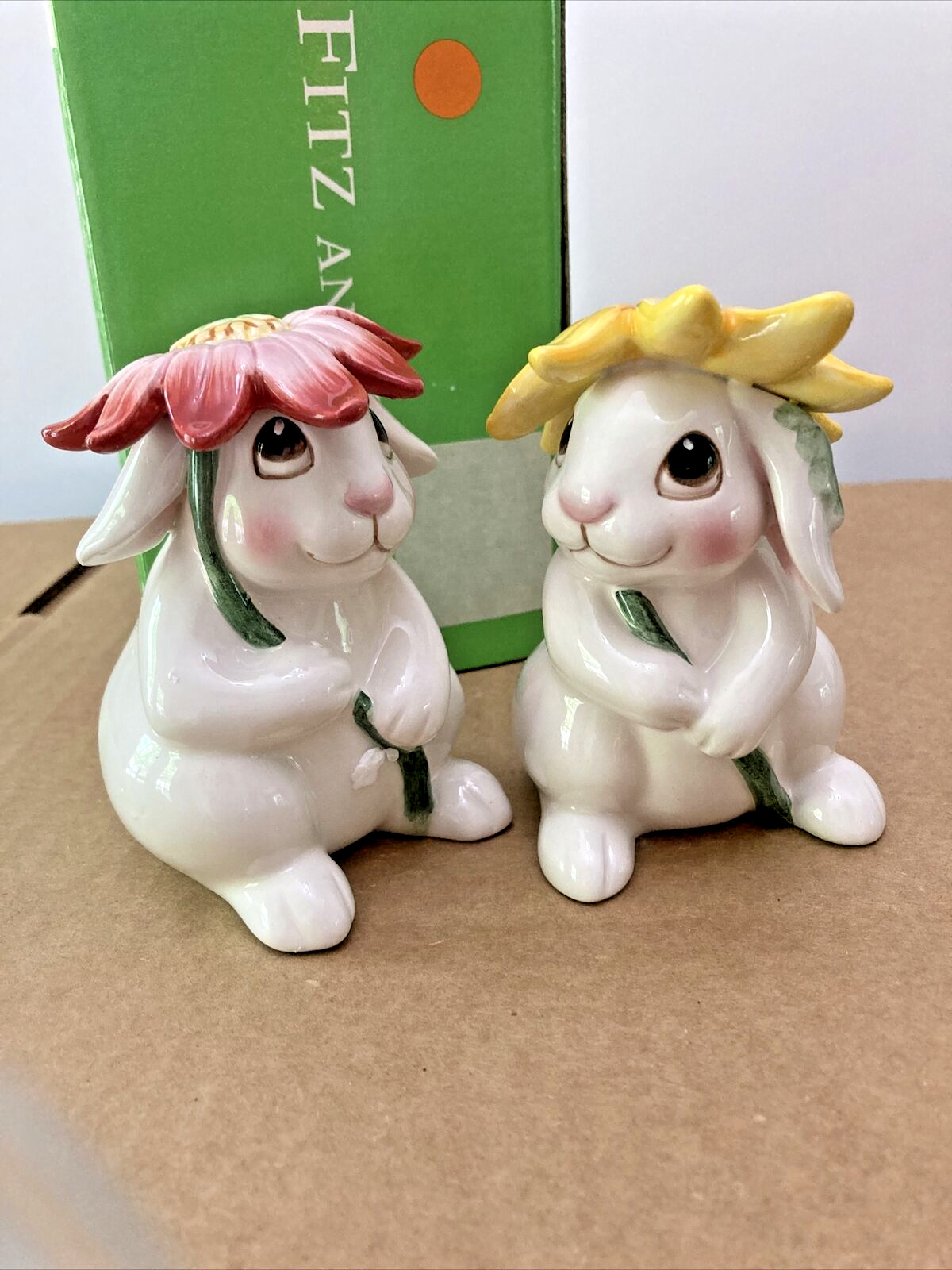 Fitz & Floyd Bunny Blooms Salt & Pepper S&P Shakers Easter Spring Rabbit Flowers