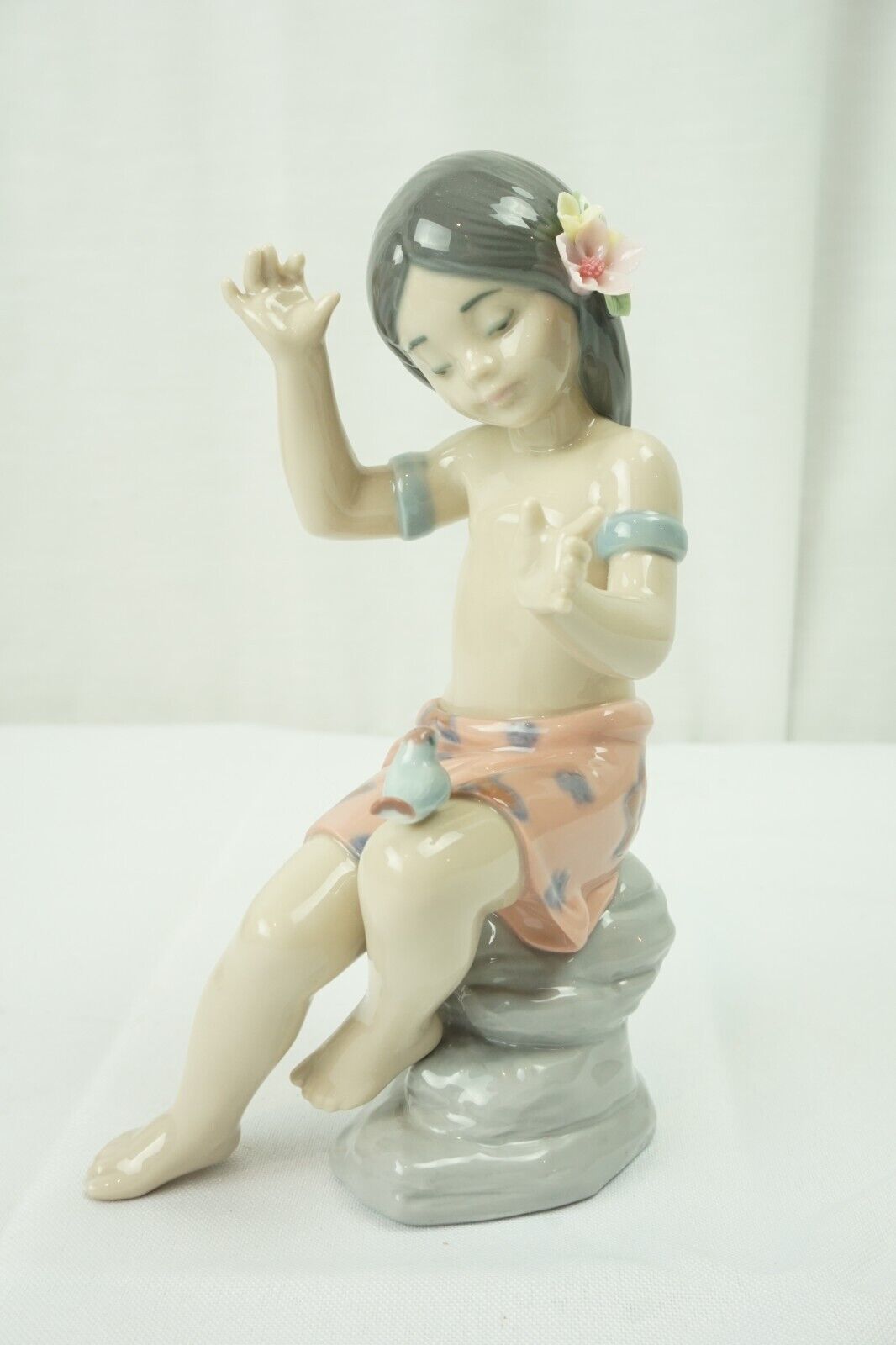 LLADRO NATURAL WONDER # 6308 Island Girl Sculpture