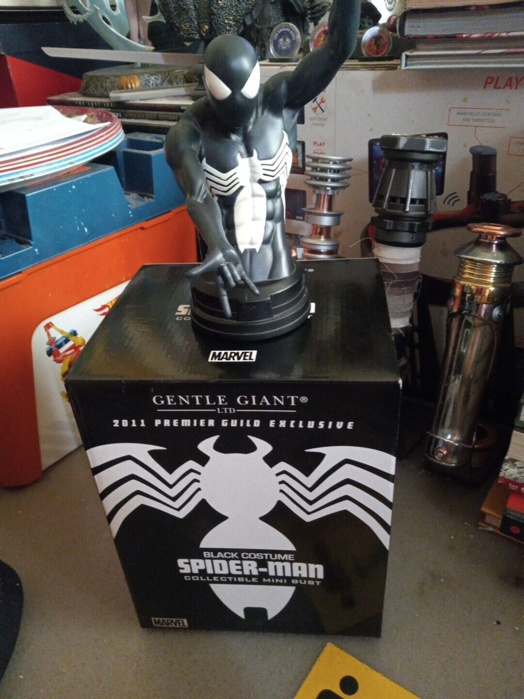 Gentle Giant Marvel Spider-Man 2011 Premier Guild Exclusive 