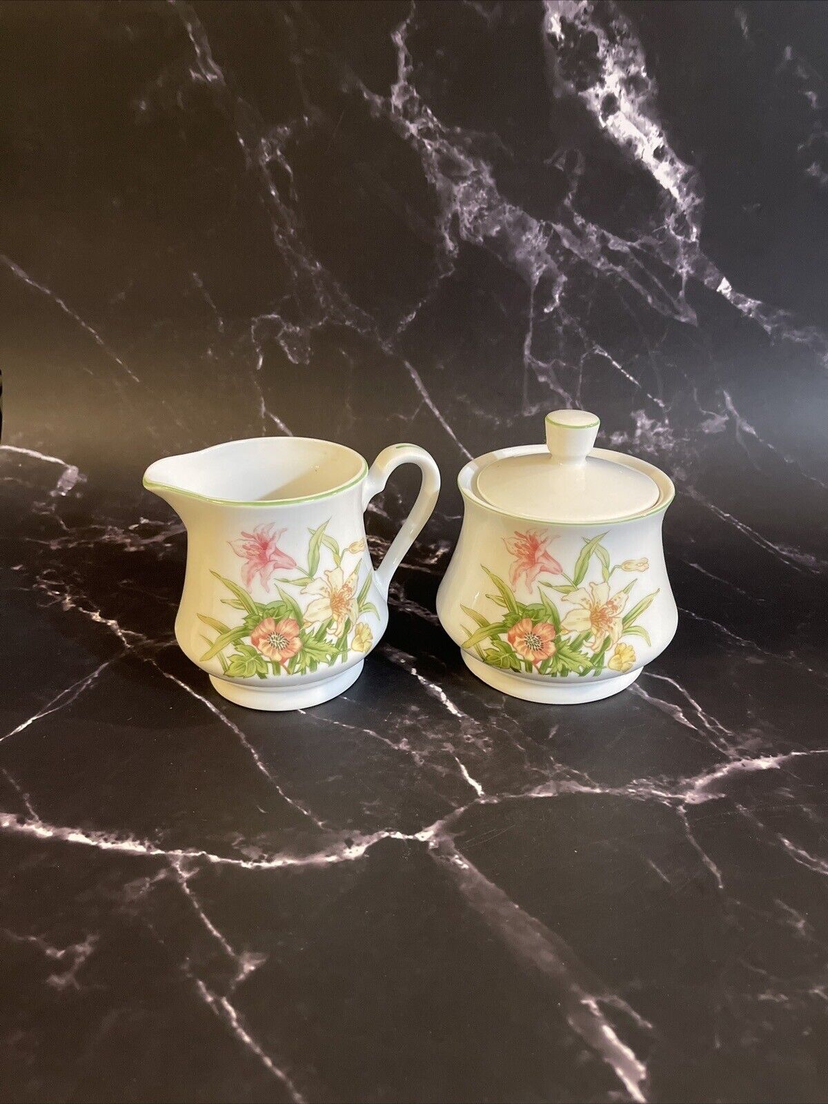 Vintage Sheffield Fine Porcelain Jade Lily Creamer & Sugar w Lid Set Japan