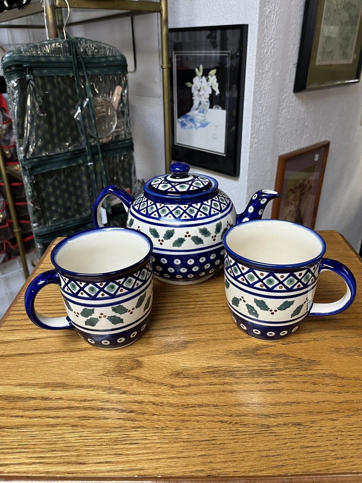 Beautiful handmade Polish teapot in cobalt blue decorated with cups