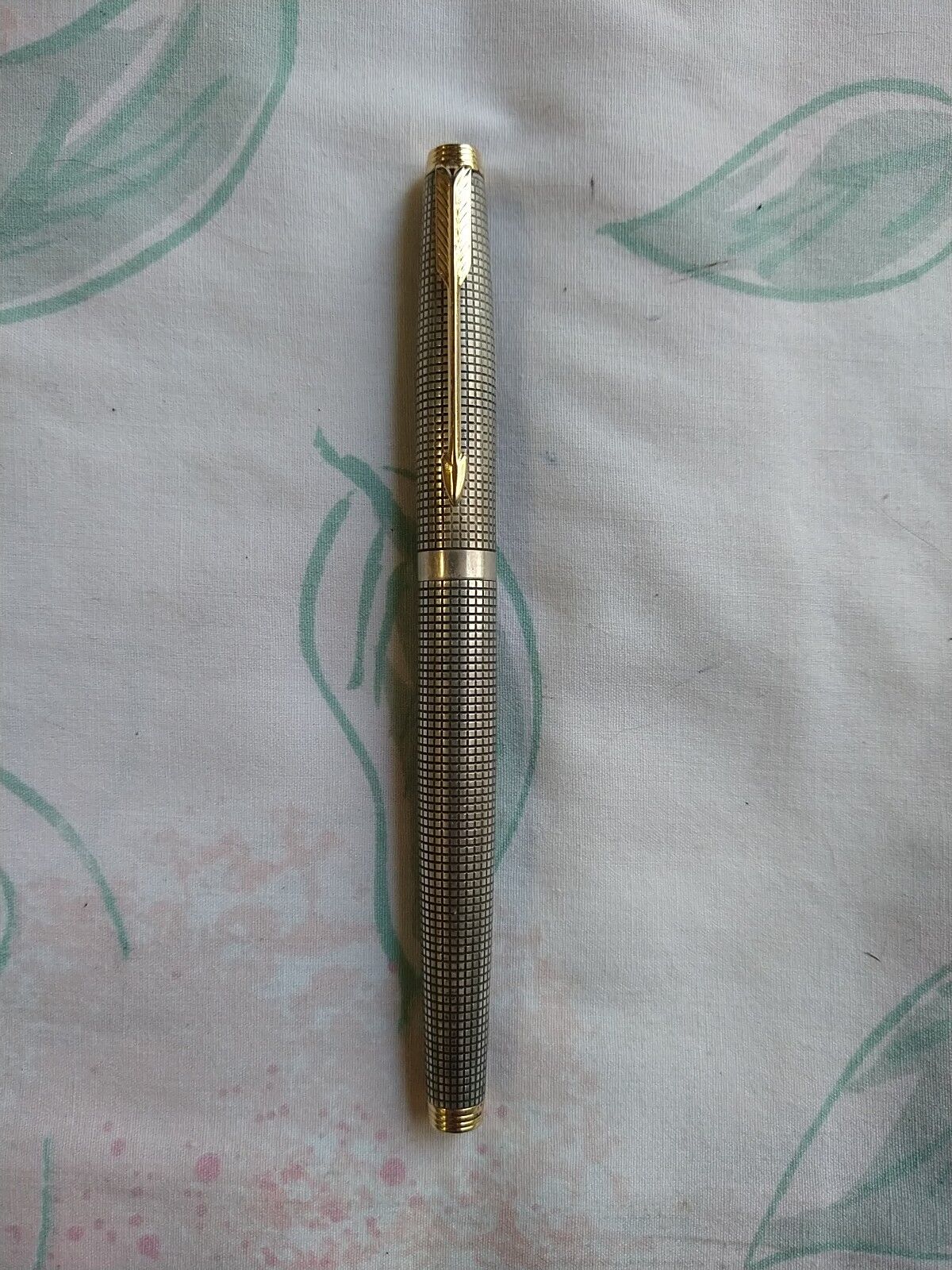 Parker 75 Sterling Silver Dish Top Fountain pen 14k Medium Gold Nib Made In USA