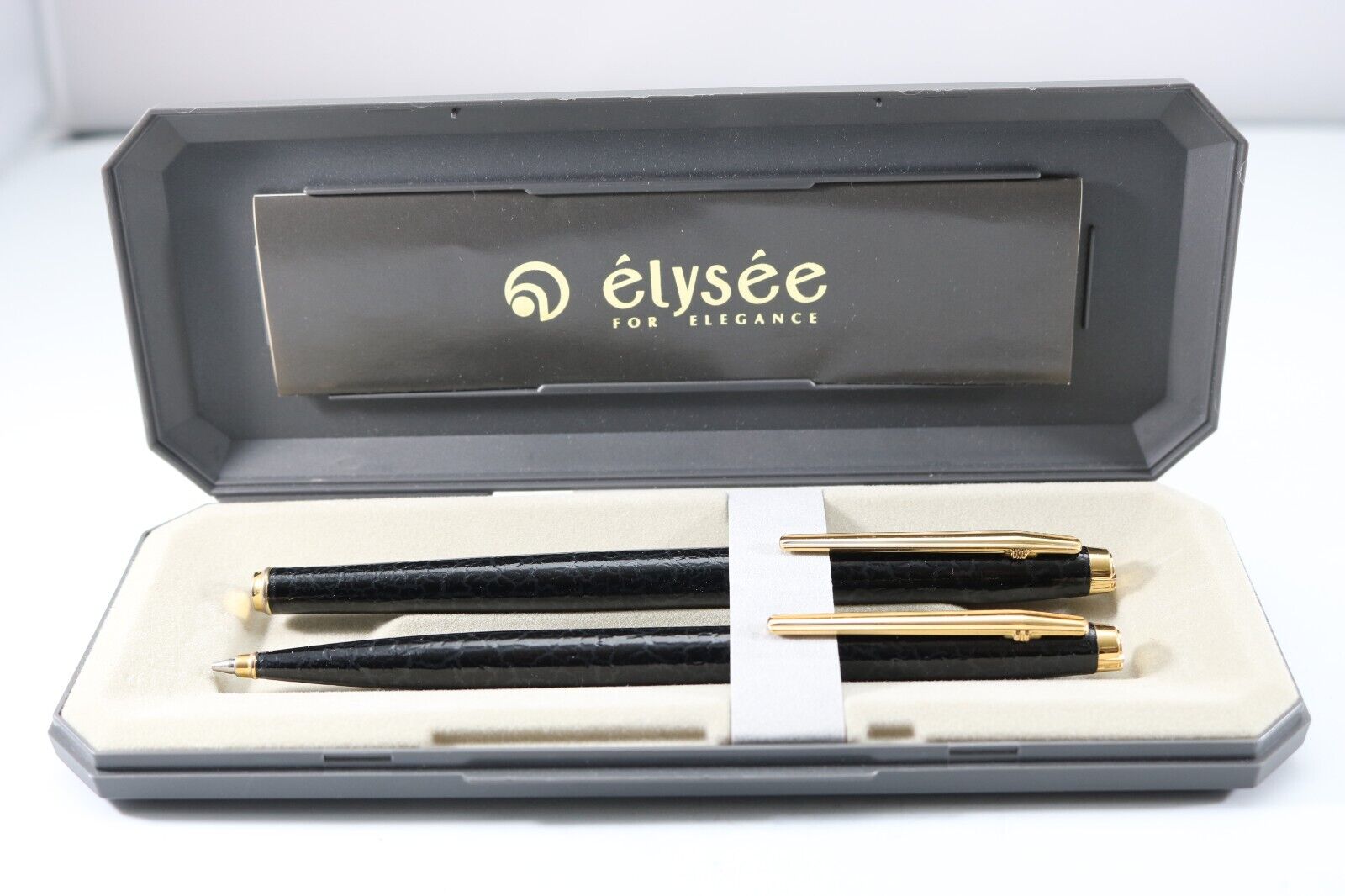 Vintage (c1993-94) Elysee En Vogue Noir Fine Fountain Pen & Pencil, GT