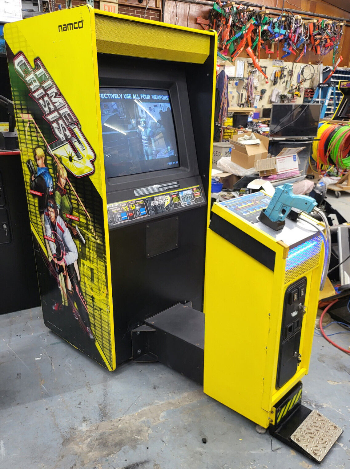TIME CRISIS 3 Full Size Arcade Gun Shooting Video Game Machine - WORKS GREAT