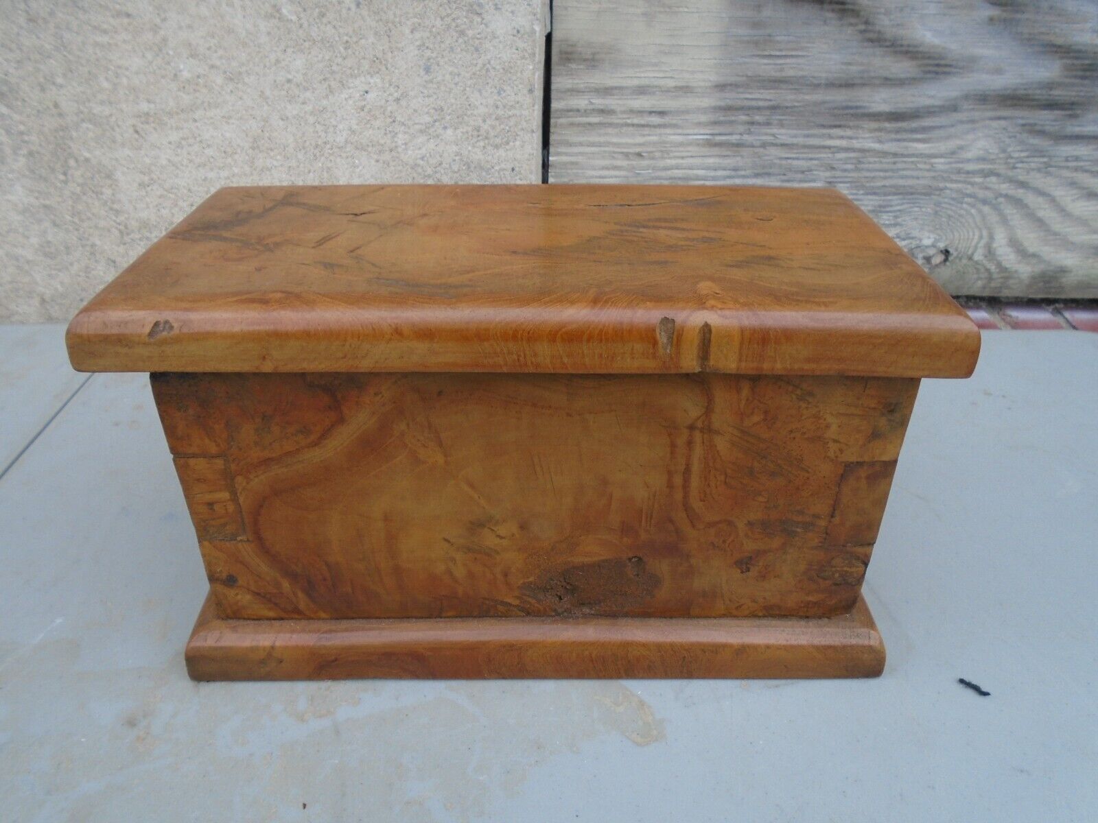 Antique Primitive Lidded Solid Exotic Burled Wood Hand Carved Box Chest 14X7X8\