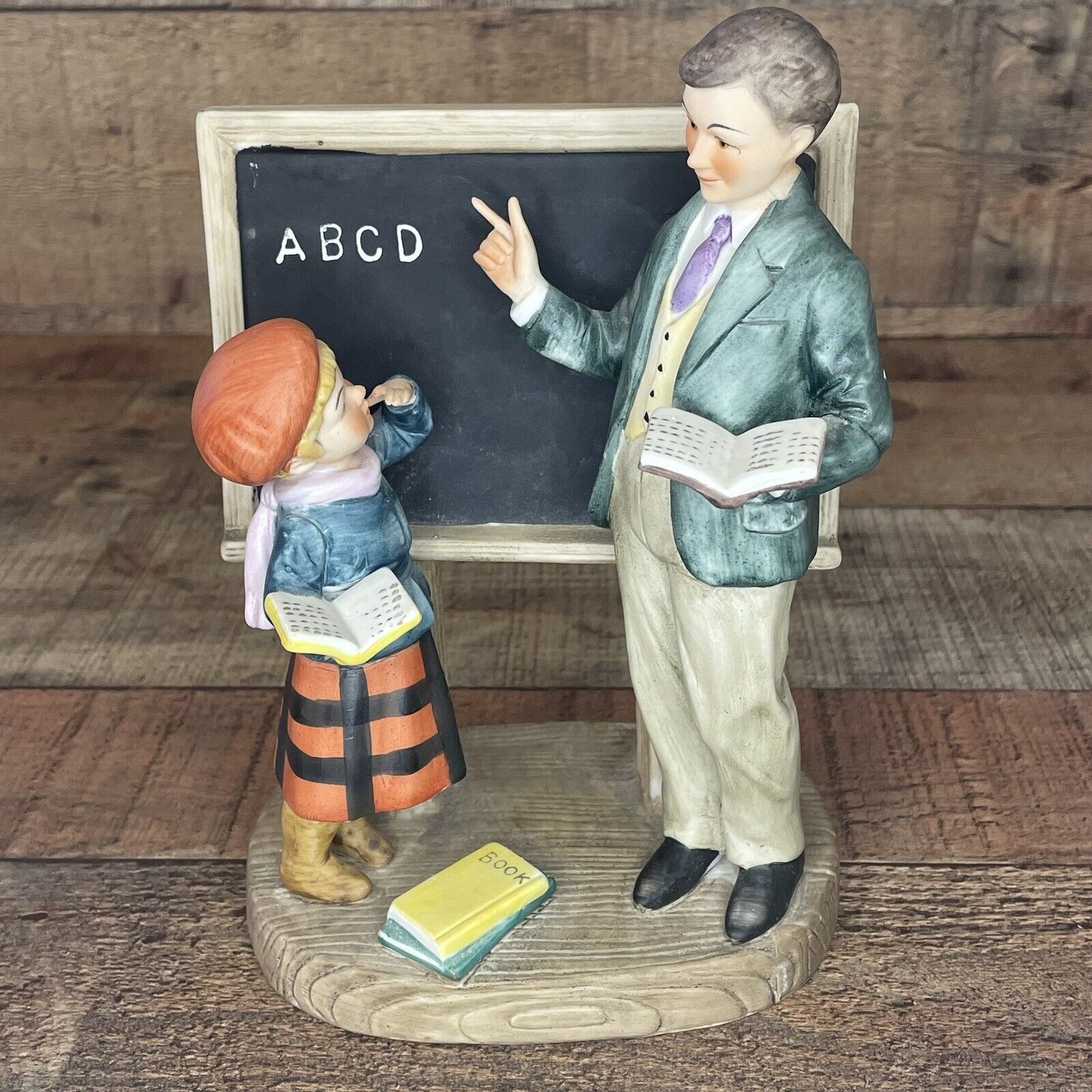 Vintage Hand Painted Ceramic School Teacher Student Chalkboard Figurine 8\