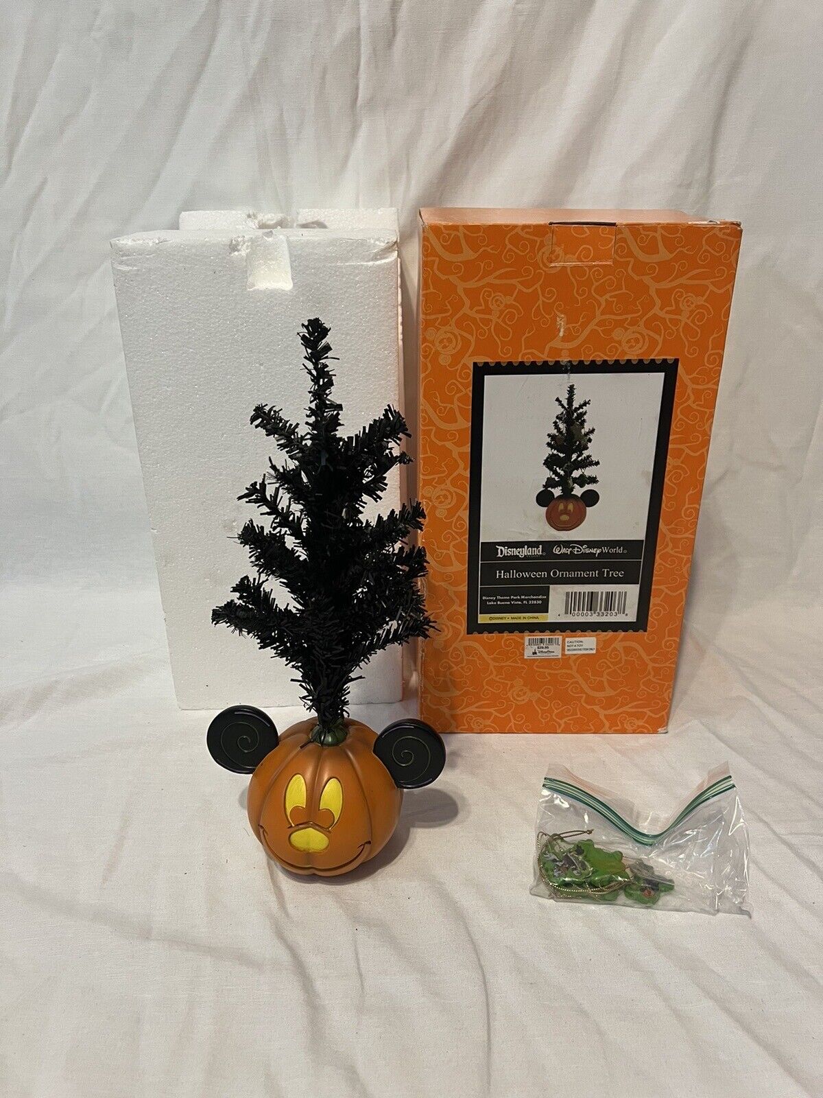 RARE Disney Parks Mickey Halloween Ornament Tree with 8 Ornaments