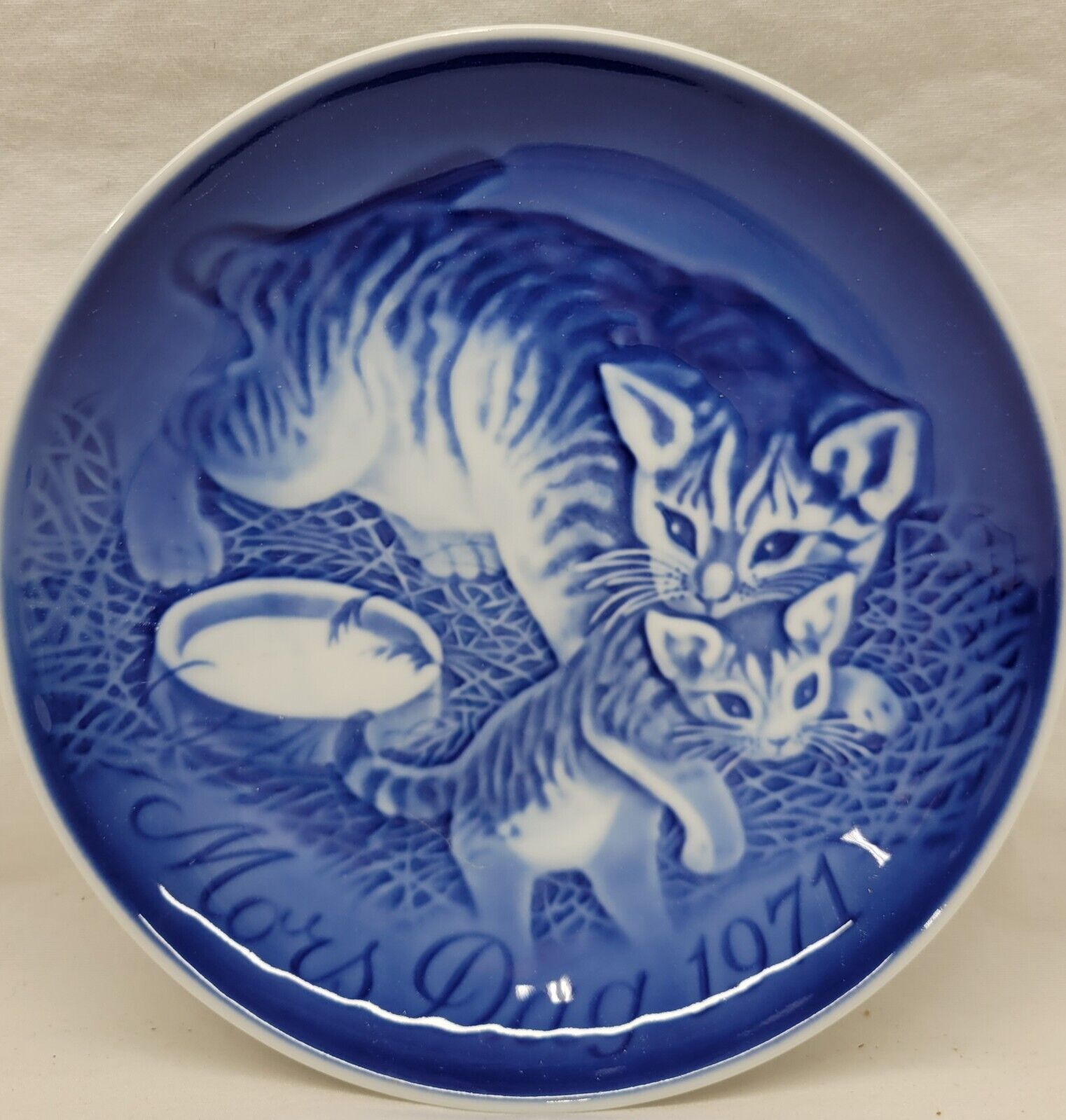 Vintage Mother’s Day Plate Bing & Grondahl Copenhagen Porcelain Cat Kitten 1971