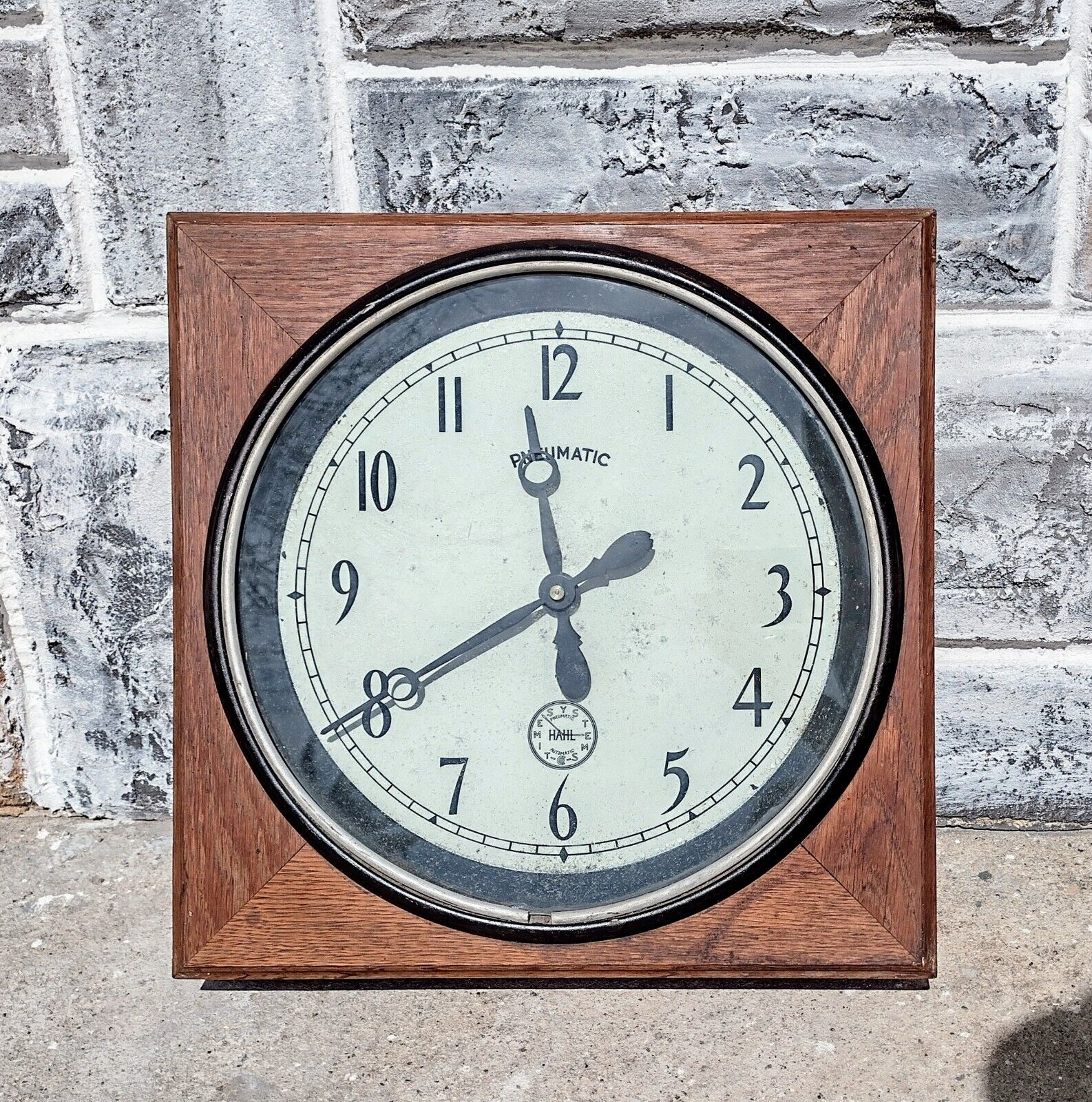 Antique Hahl Pneumatic Automatic Time Systems Wall Slave Clock in Oak Case