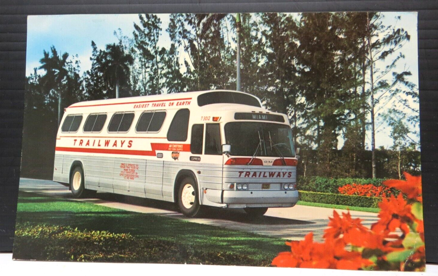 GM Issued Bus Post Card with Details About One of the 1st 4107\'s