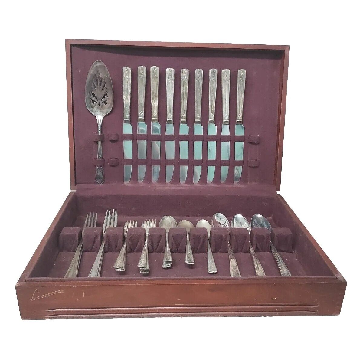 WM Rogers Sectional IS Silver Plate 37 Piece Flatware Set With Case 