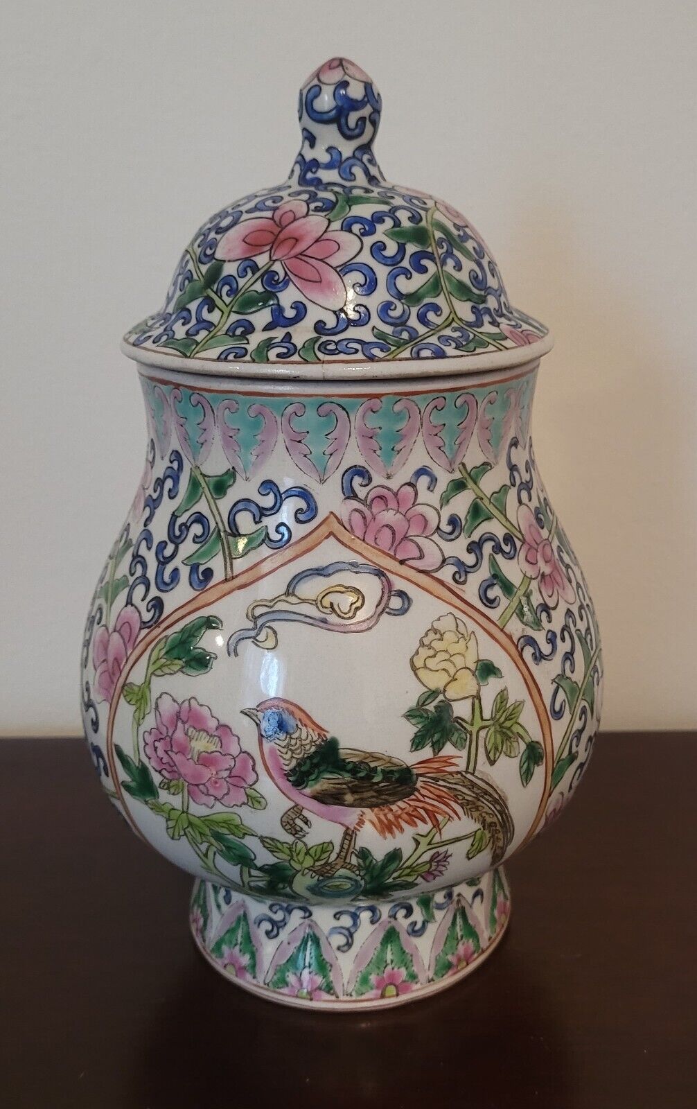 Old Vintage Chinese Brightly Painted Birds & Flowers Ceramic Ginger Jar W/ Lid
