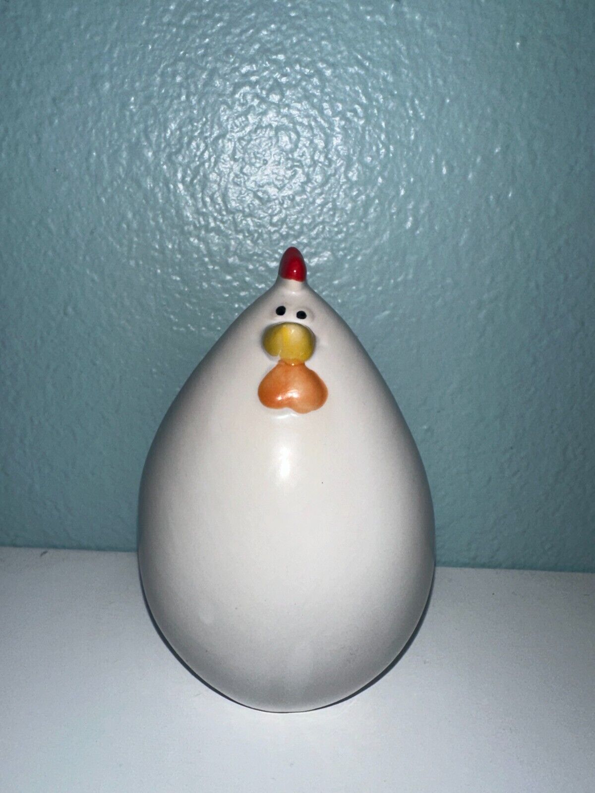 Egg Shaped Chicken Decor White 5 inches tall Decor New