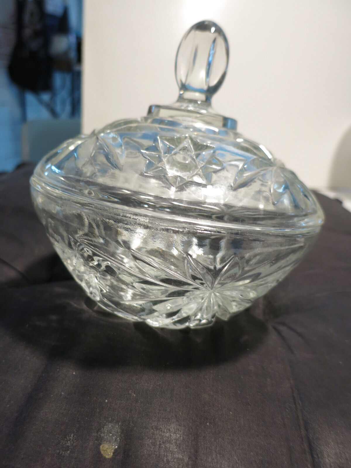 Vintage Anchor Hocking EAPC Covered Crystal Glass Serving Candy Bowl