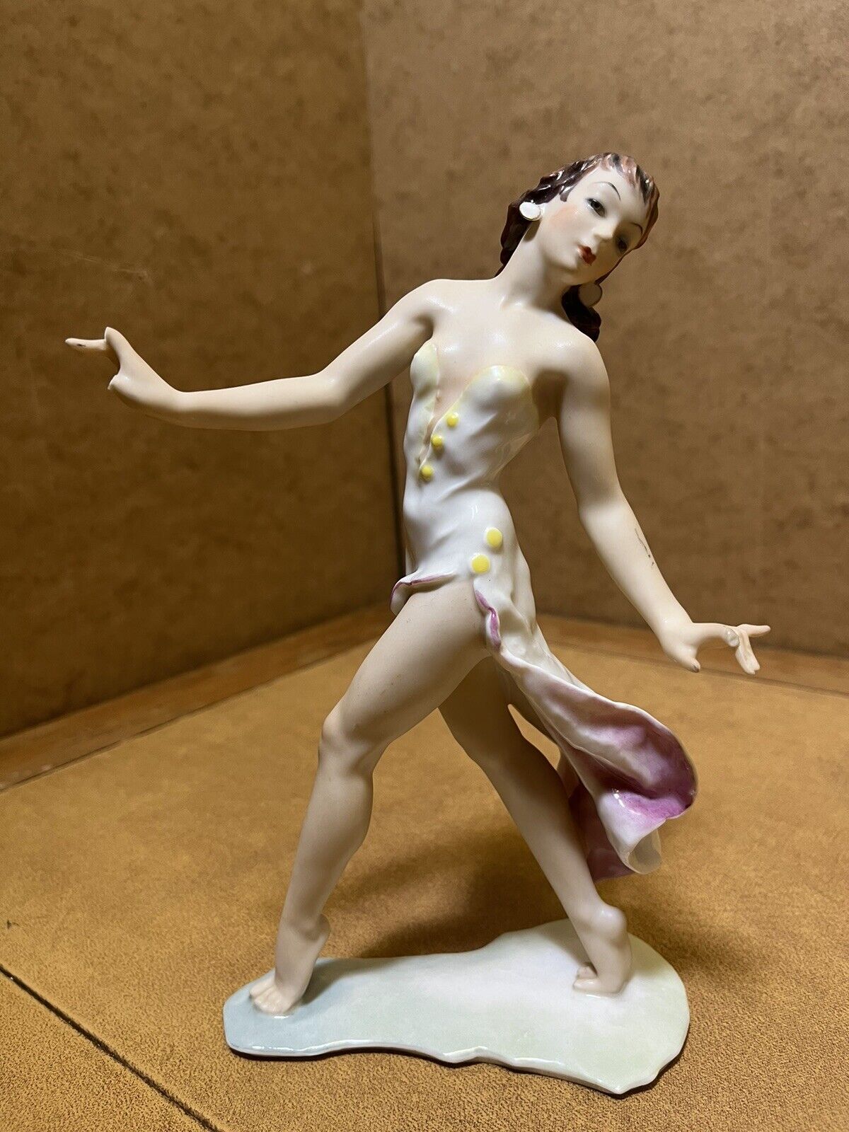 Antique Art Deco Hutschenreuther Dancer Figurine by Achtziger 40s