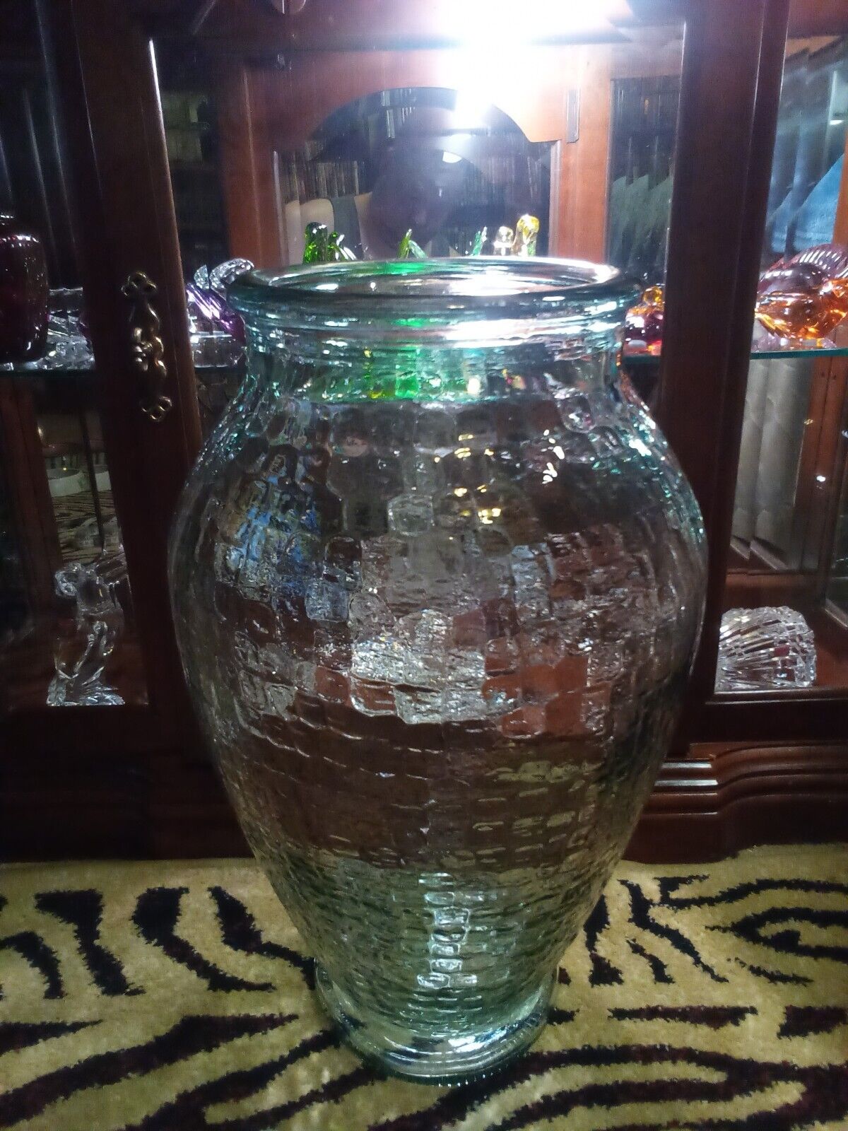 Very large light green glass vase,alligator skin pattern to vase,change jar.