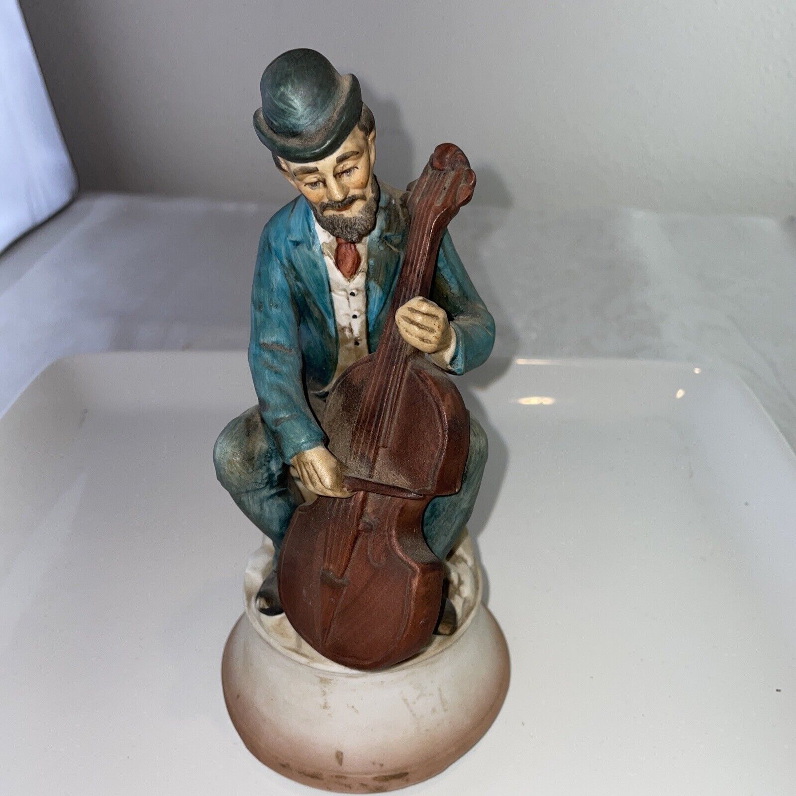 Vintage Shafford Japan Music Box, Man With Cello perfect condition