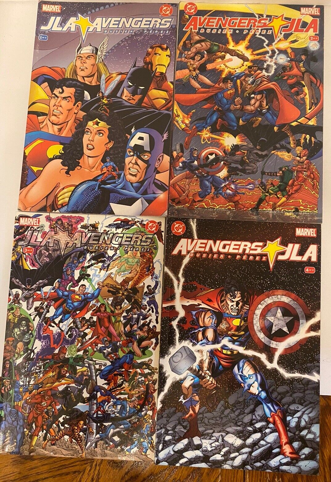 JLA VS Avengers #1-4 Marvel DC COMIC BOOK 2003 George Perez Kurt Busiek 1 2 3 4