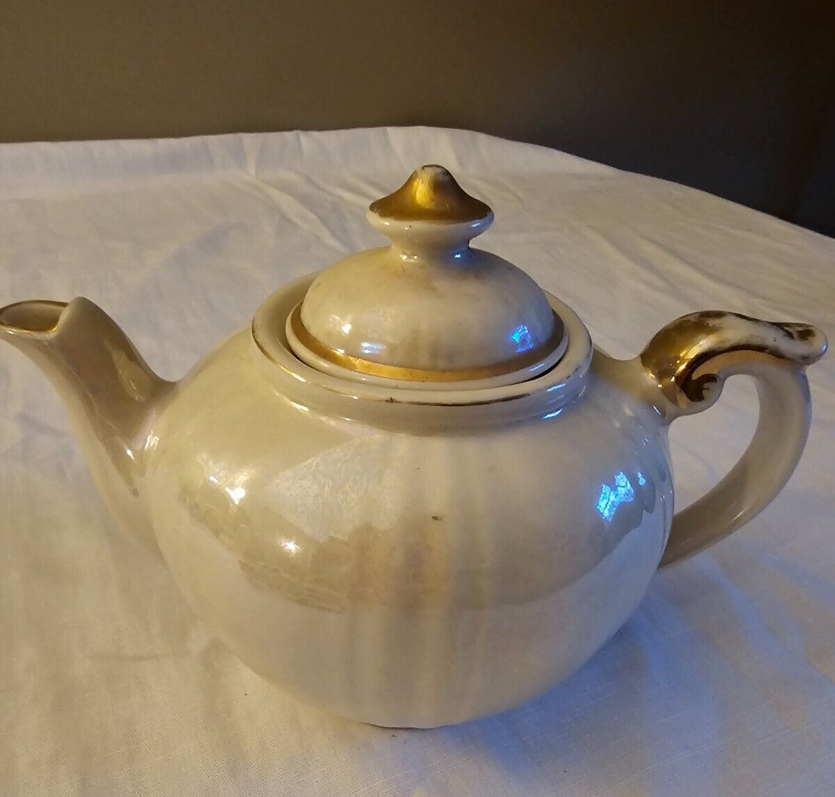 Pearl Company Tea pot