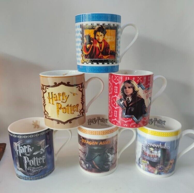 Rare 2004 Harry Potter Prisoner of Azkhaban Collectors\' 6-Piece Coffee Mug Set