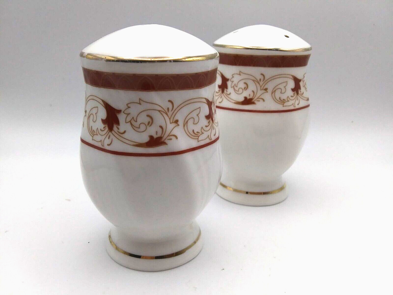 Gold Coast Salt And Pepper Shakers 22kt Gold Accents Made In India