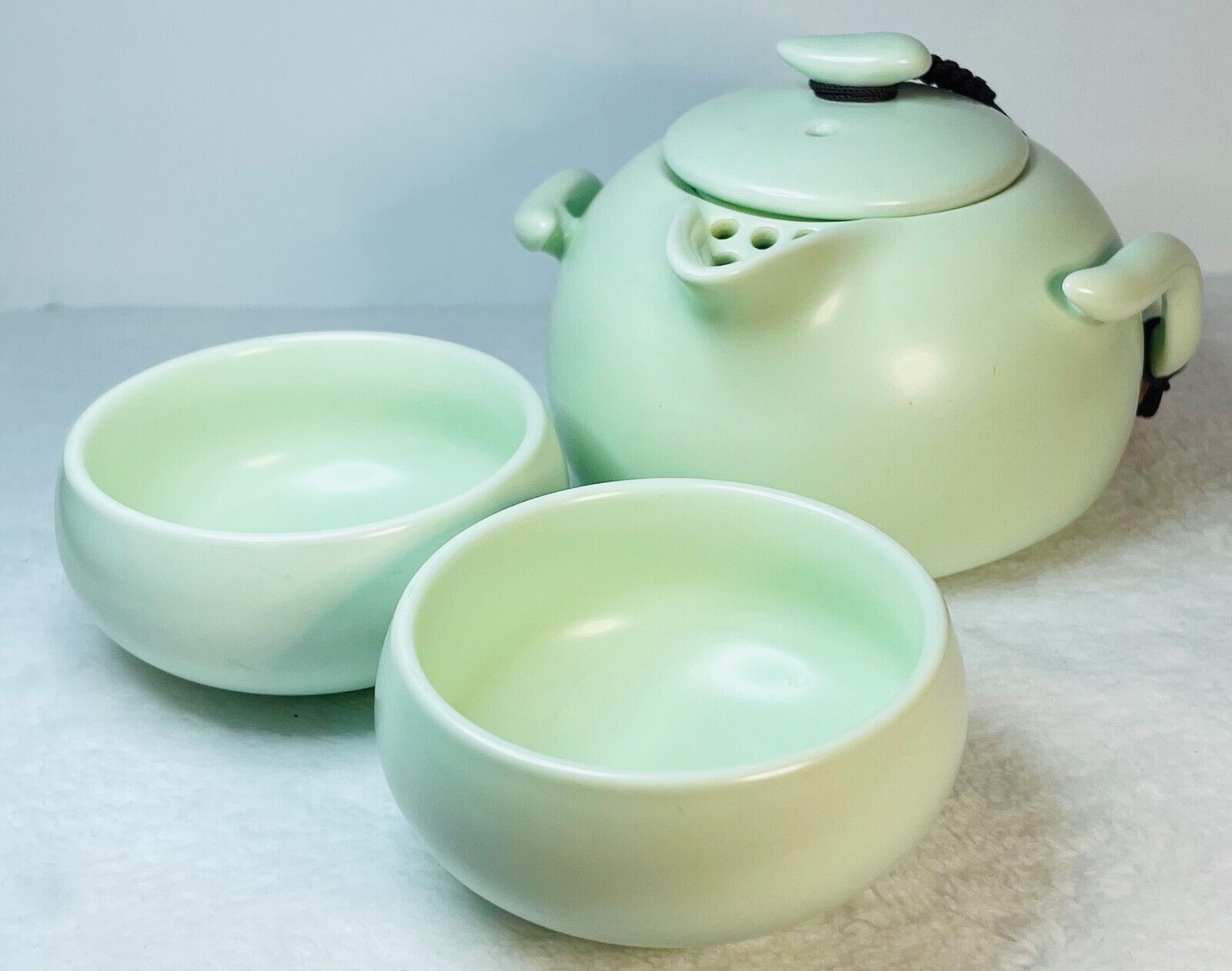 New Wong Fei Traditional Green Porcelain Chinese Tea Set Tea With 2 Cups