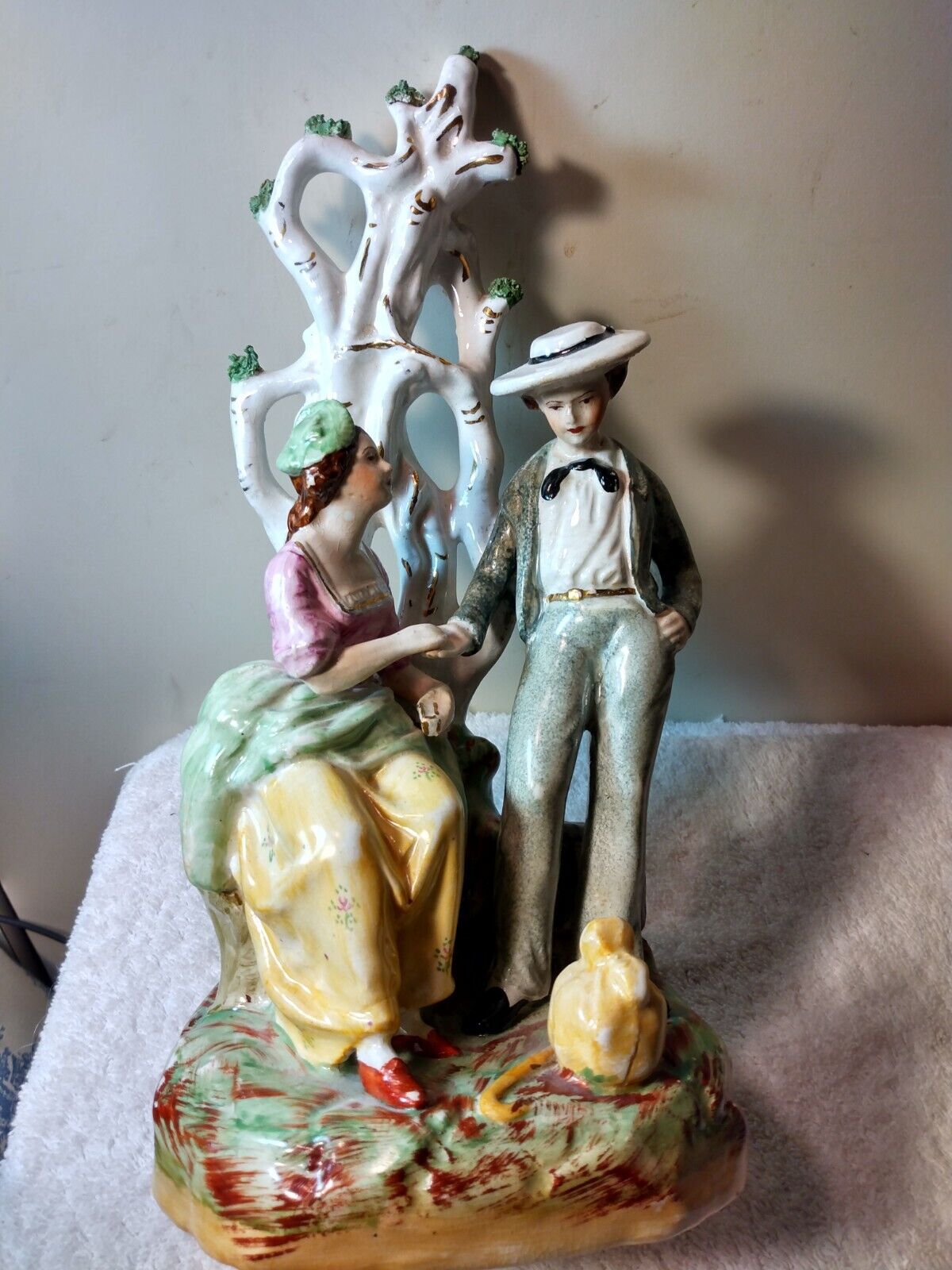 Antique Staffordshire Porcelain Figurine Courting Couple Fine Condition Foliage