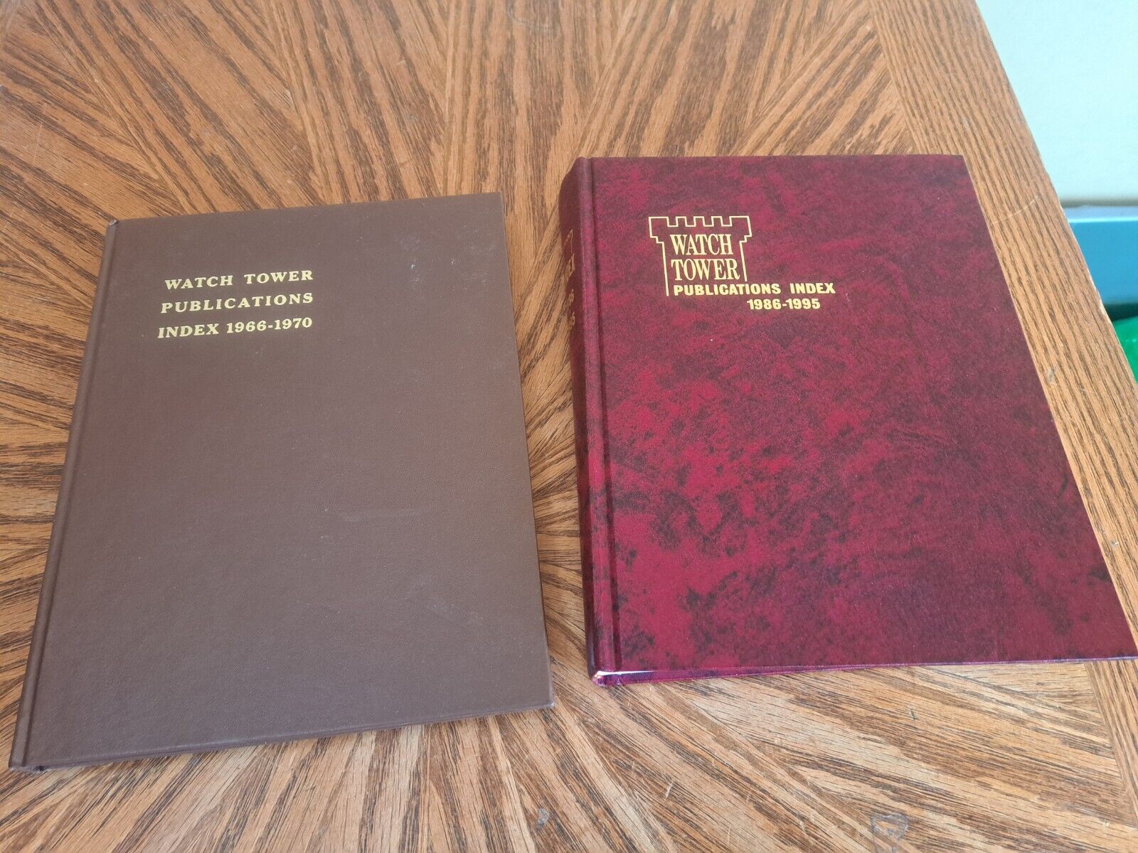 Lot of 2 - Watchtower Publications Index 1966-1970 / 1986-1995
