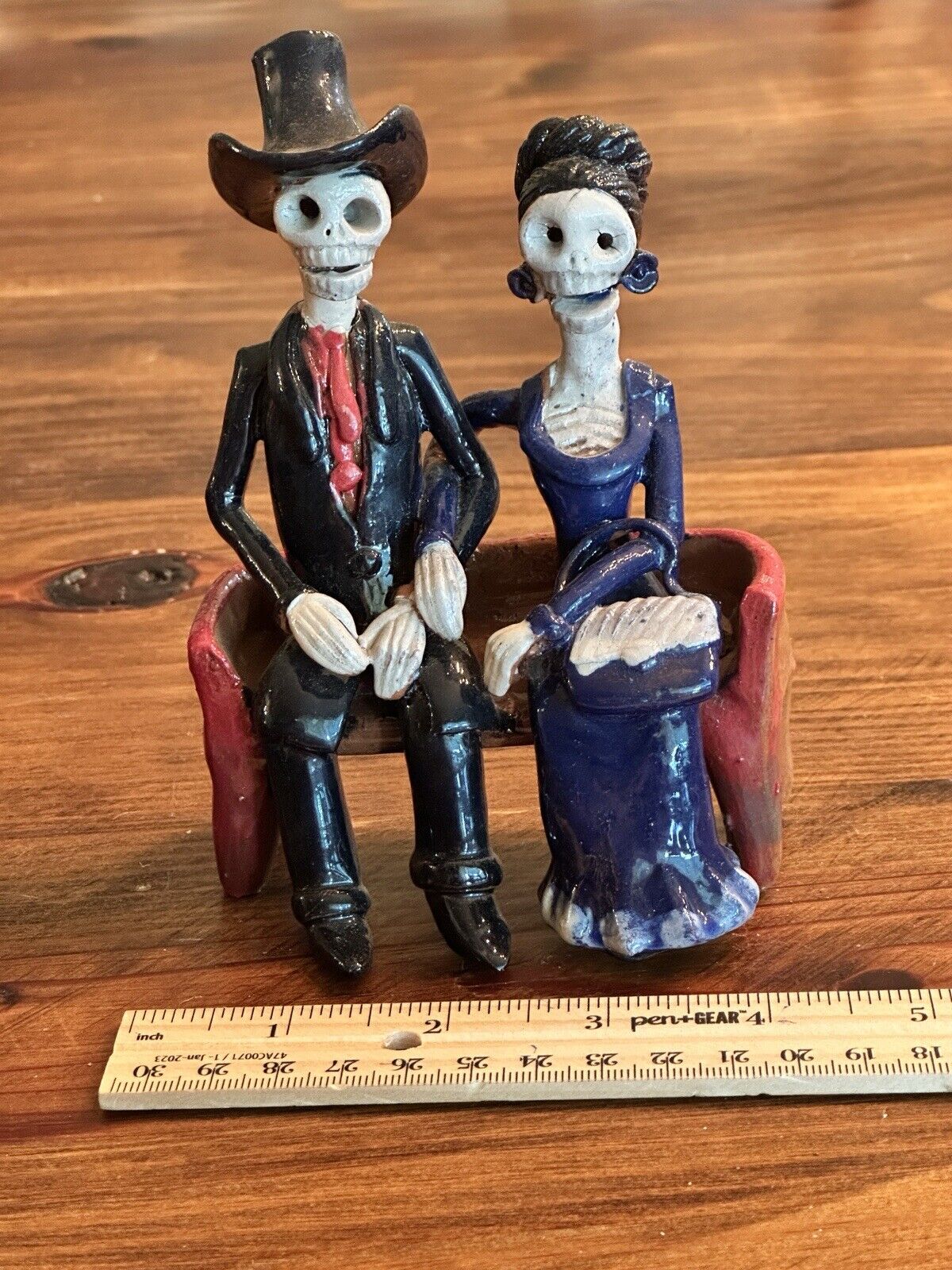 Day of the Dead figurine Hand Made Mexico Couple skeleton La Hormiga Blanca