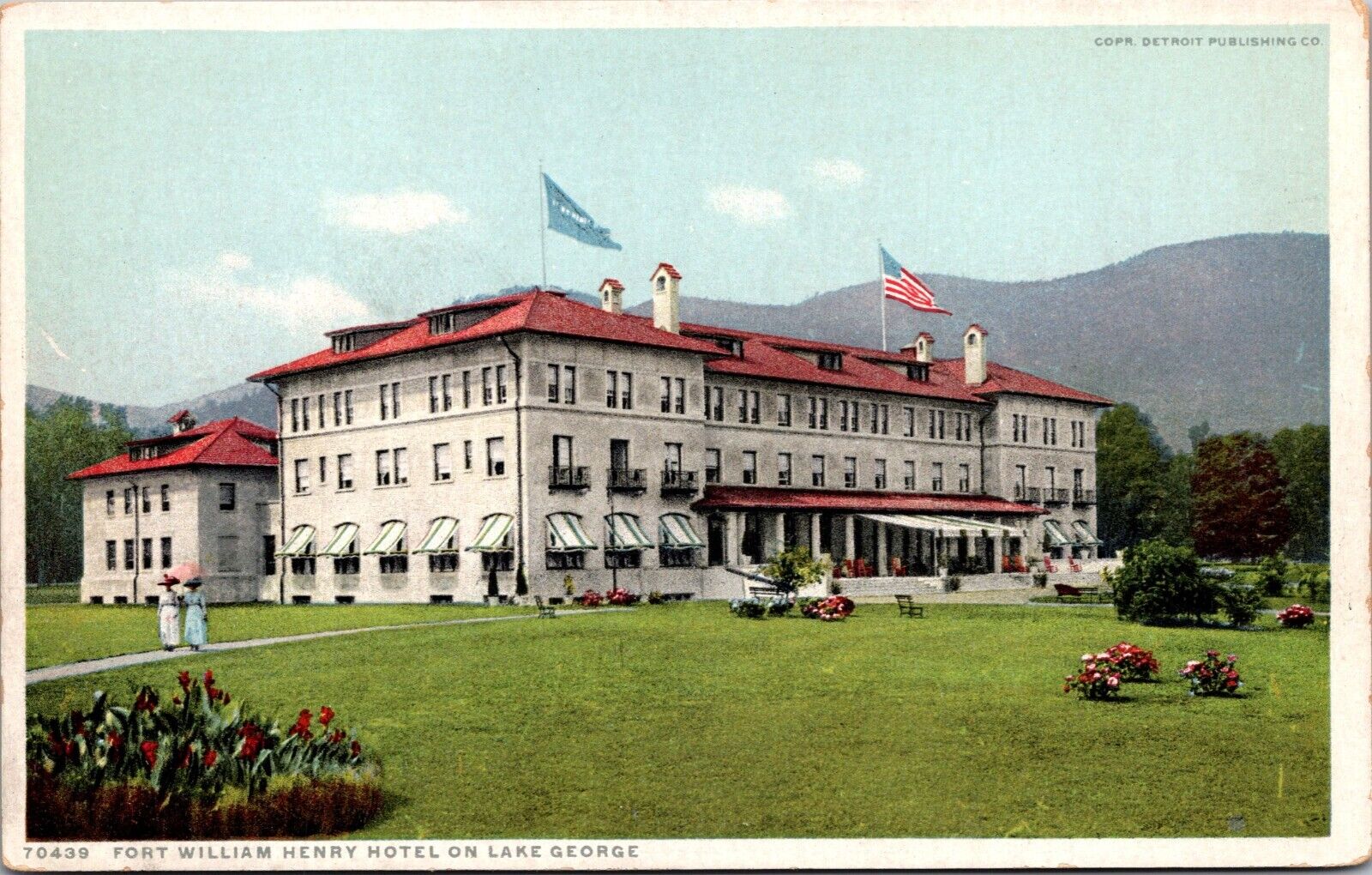 Postcard~New York~Fort William Henery Hotel on Lake George~Phostint