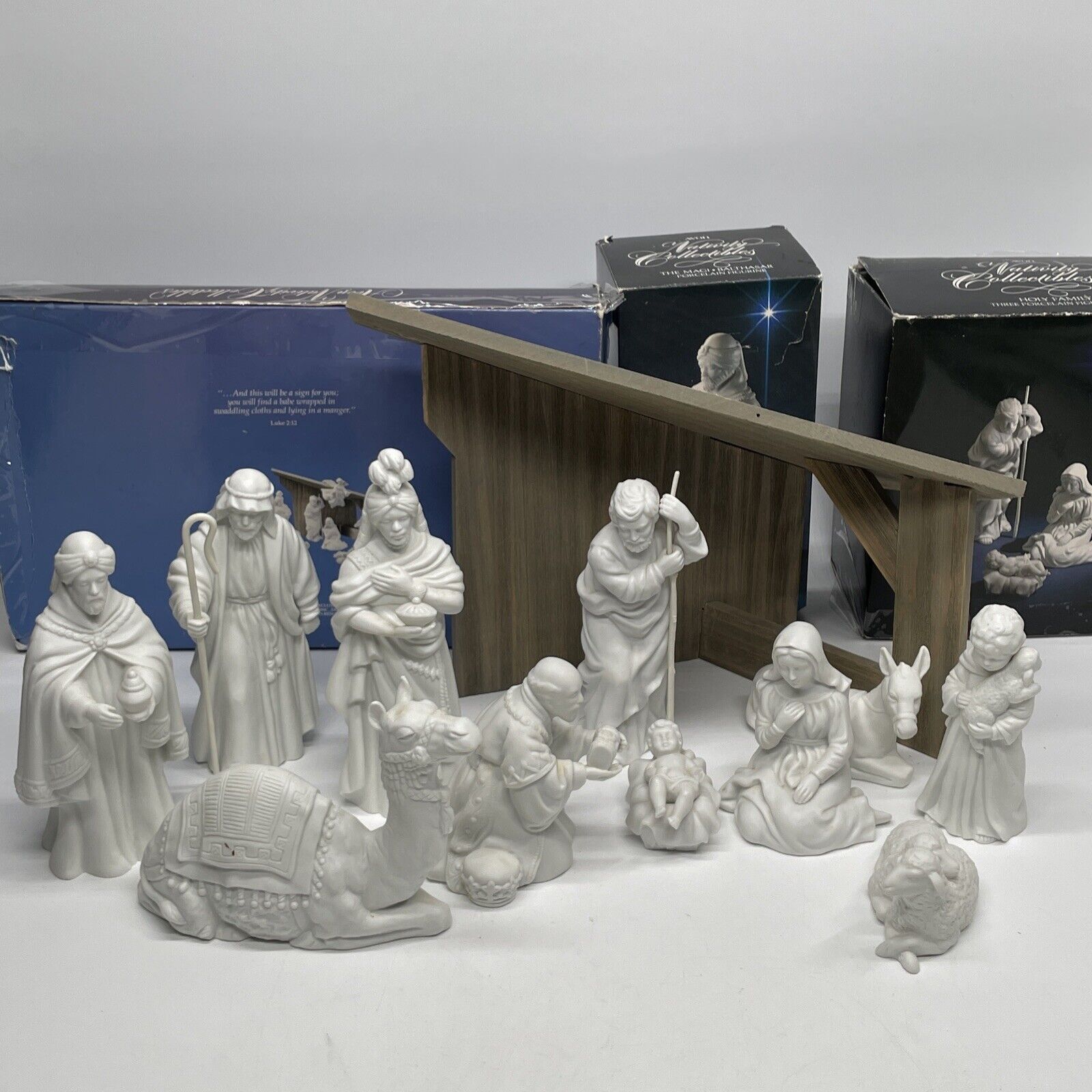 Vintage Lot of 12 Pieces of Avon White Porcelain Nativity Set in Boxes & Stable