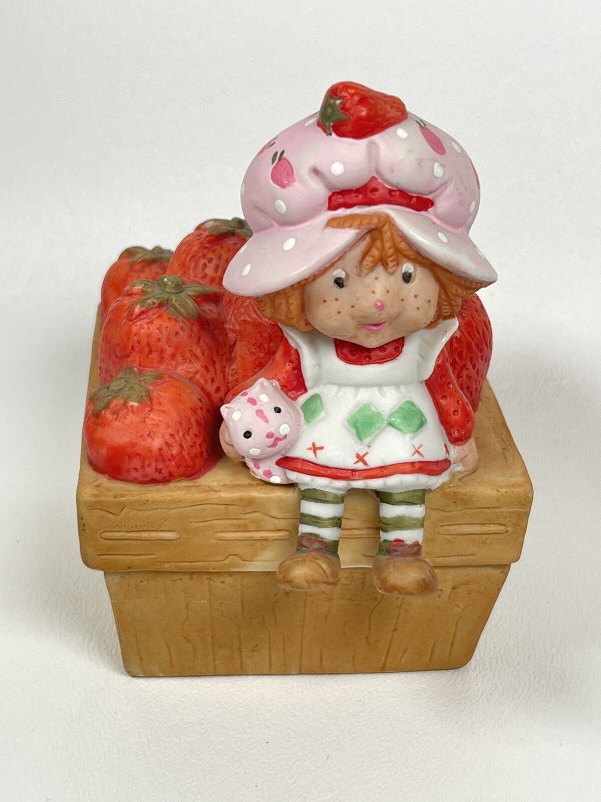 Vintage Strawberry Shortcake porcelain trinket box Gift of Love
