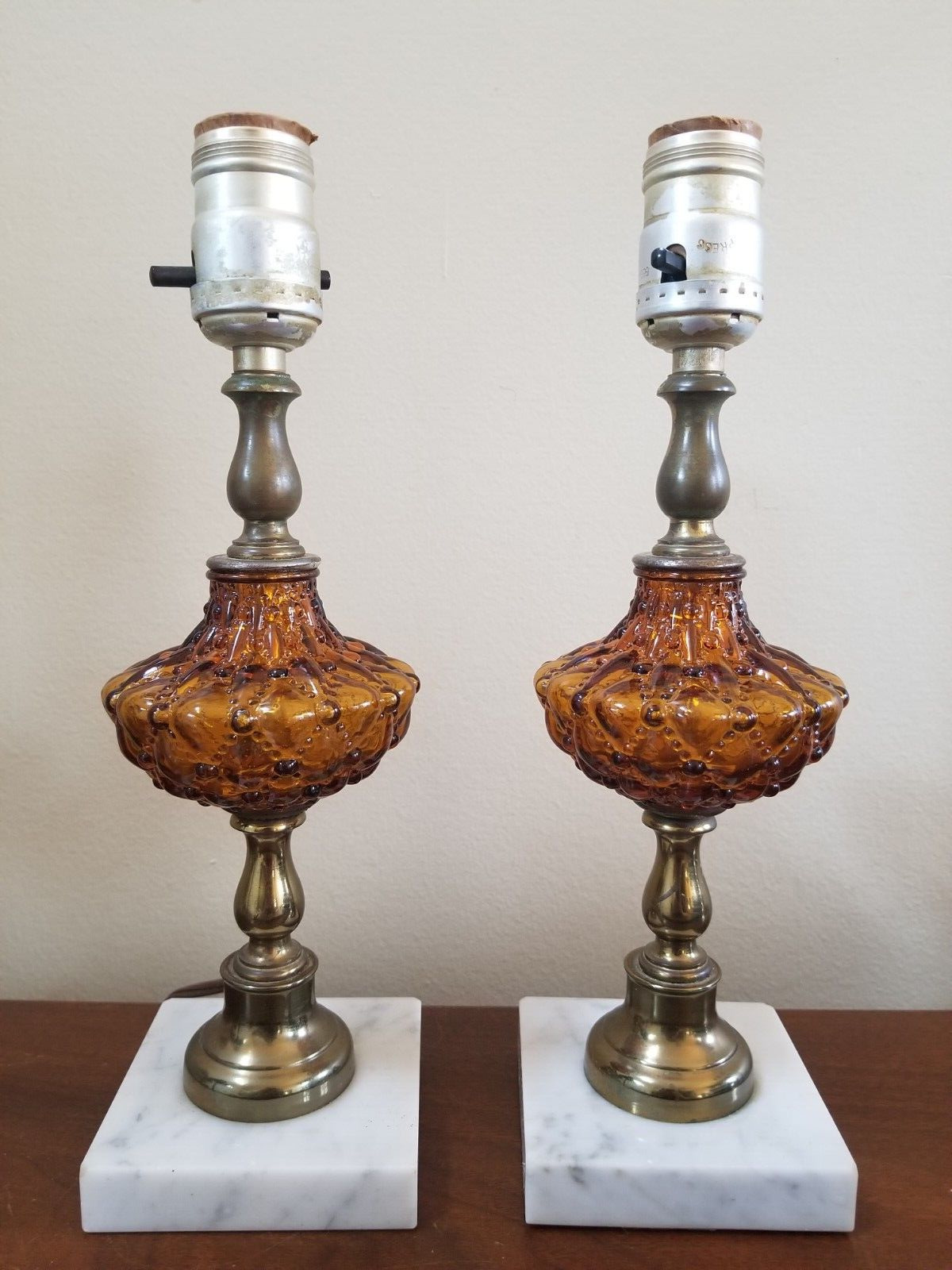 Vintage Set Amber Indiana Diamond Quilted Glass Marble Base Boudoir Table Lamps