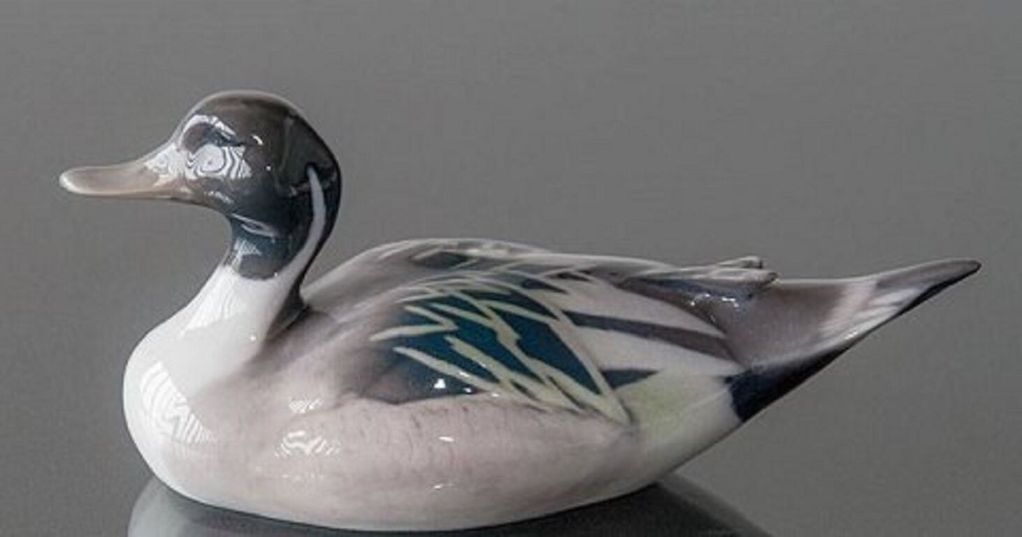 Royal Copenhagen duck, figurine number 1933. Designer: Peter Herold.