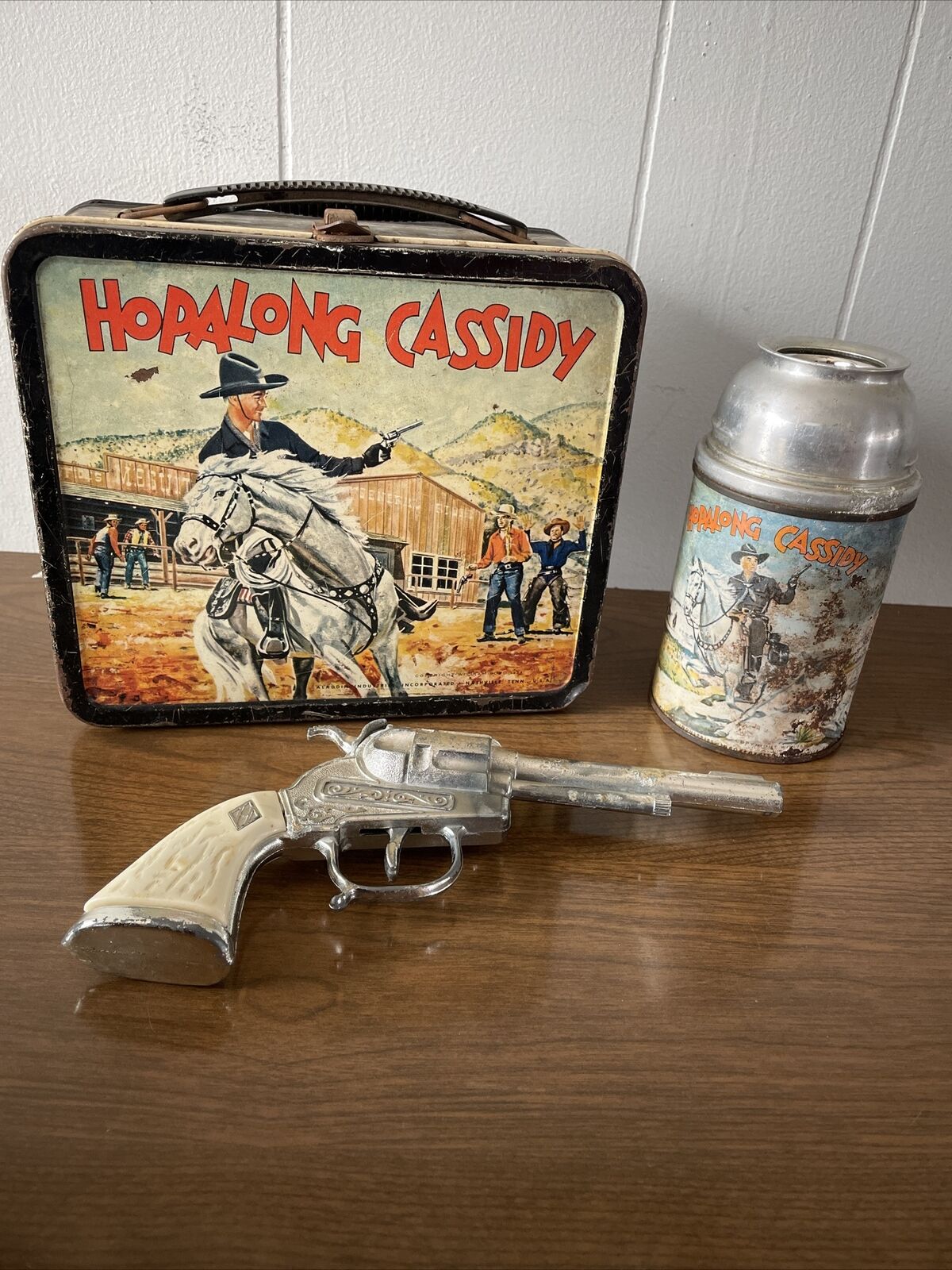 RARE Vintage 1954 Hopalong Cassidy Lunch Box w/ Thermos And Cap Gun Aladdin