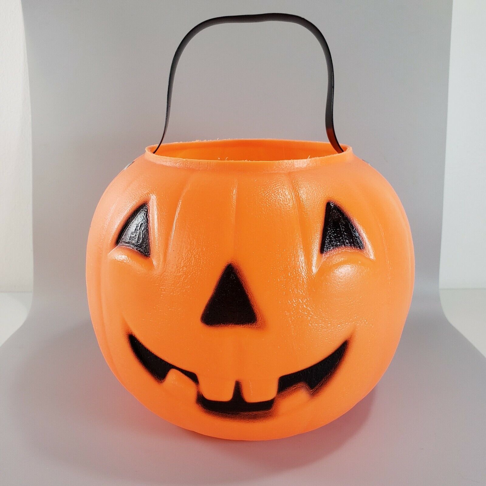 Pumpkin Pail Candy Carrier Orange Jack O Lantern Riveted Blow Mold Halloween 