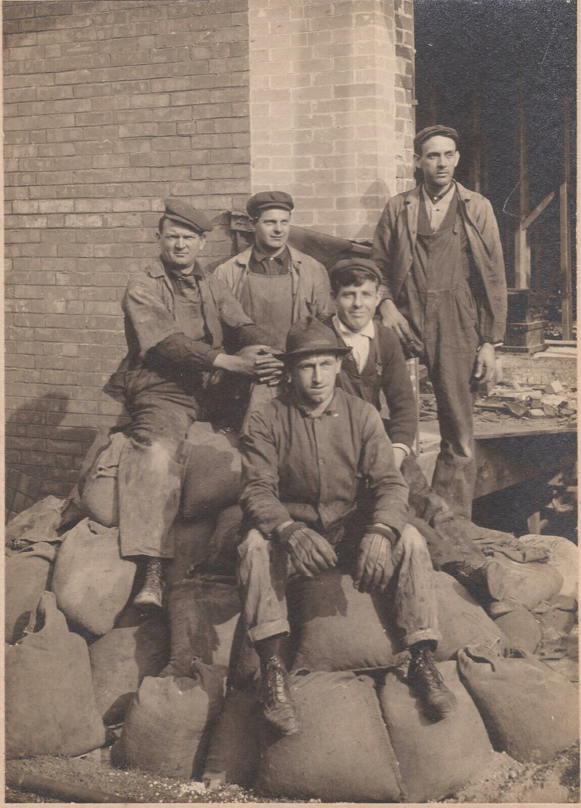 CONSTRUCTION WORKERS, OCCUPATIONAL, HANDSOME MEN, VANDERMAN STRONG BOX, PHOTO 