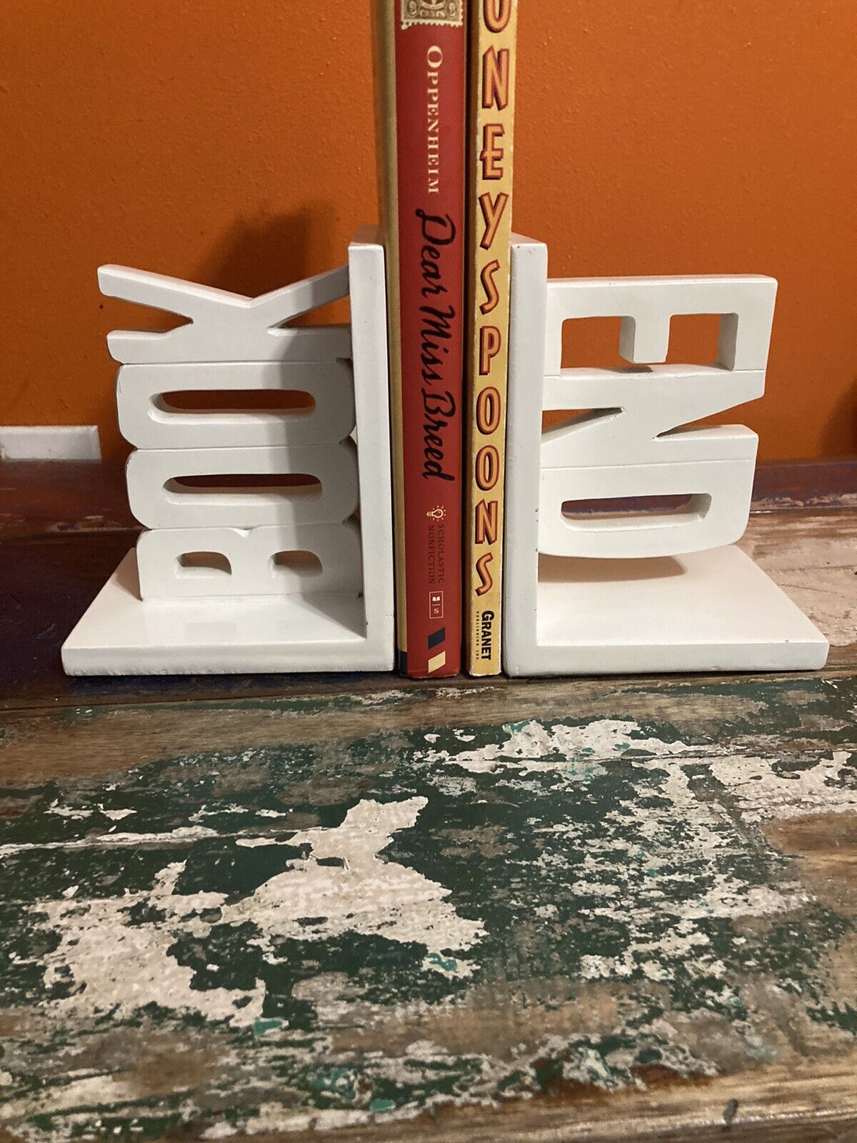 BOOK END bookends White Resin Unique 