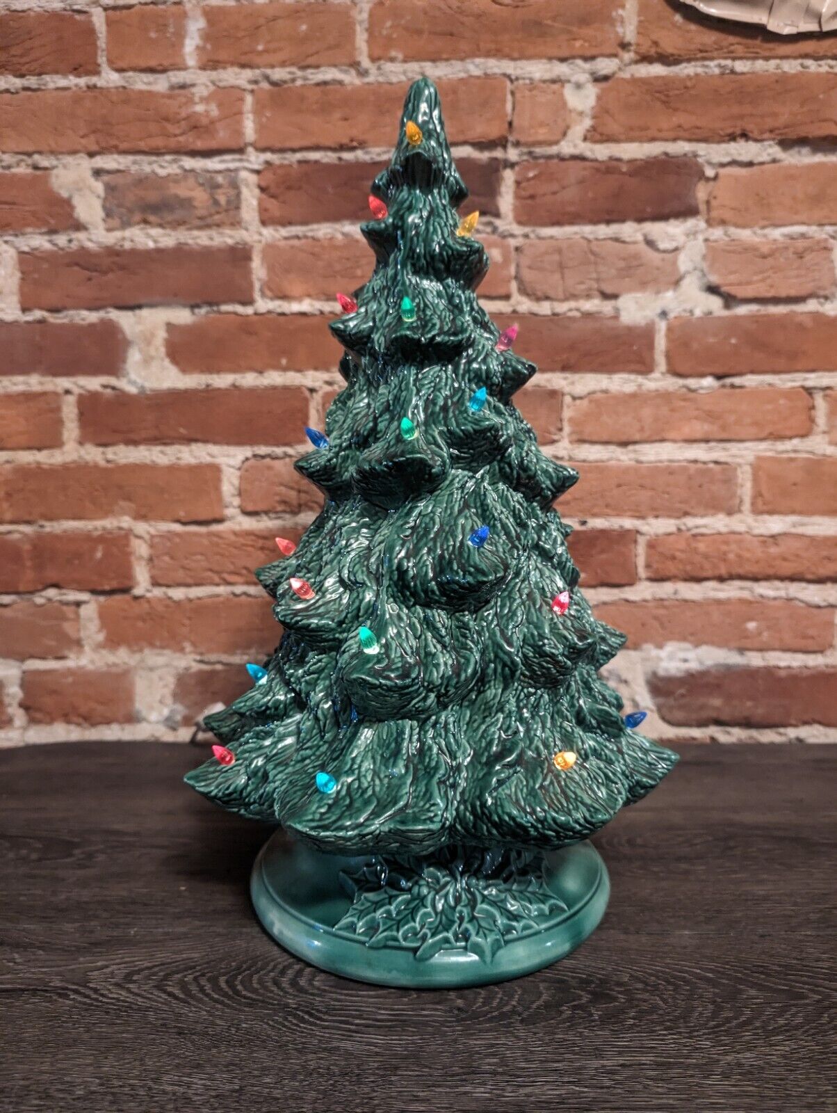 Vintage Nowell Mold Ceramic Lighted Christmas Tree 19\