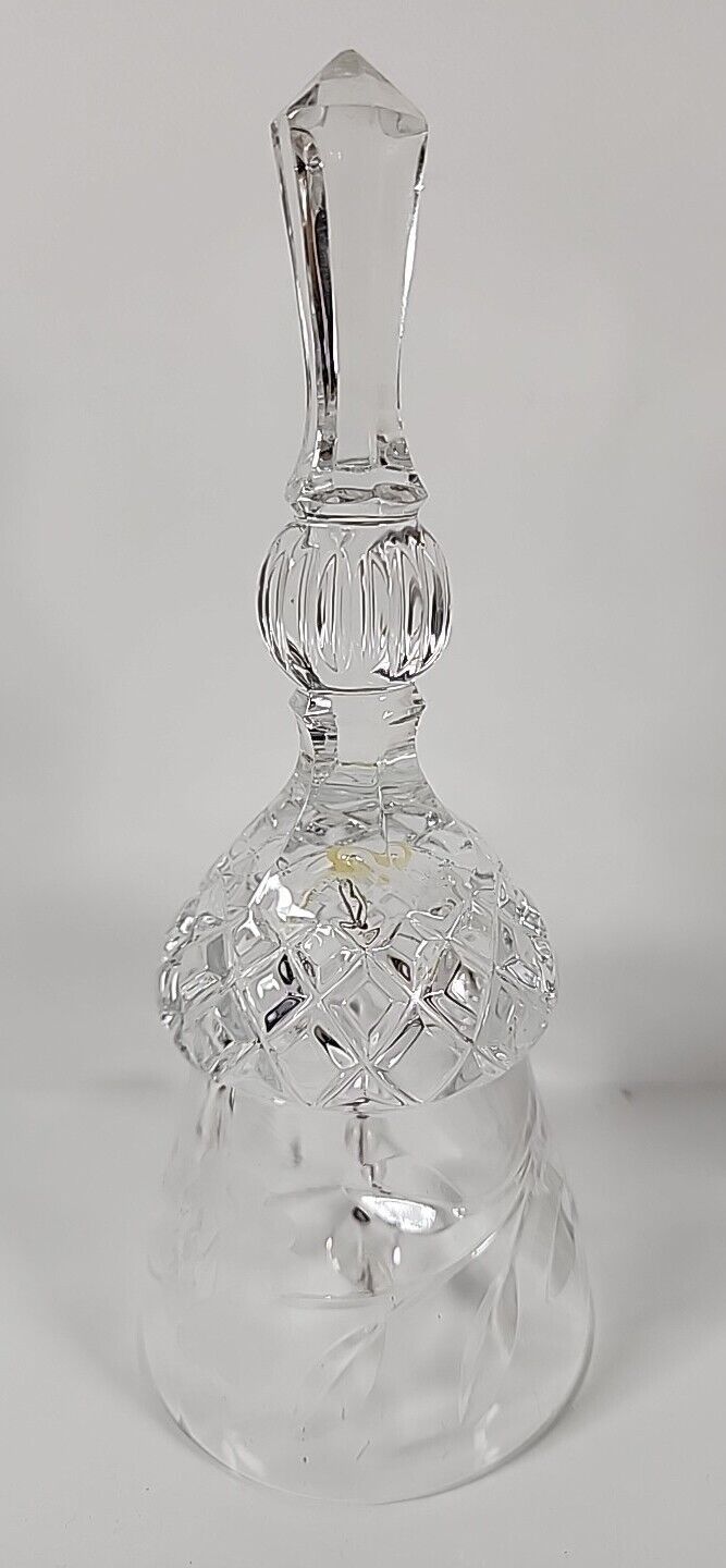 Bleikristall 24% Lead Crystal Bell Frosted Flower Pattern 7\