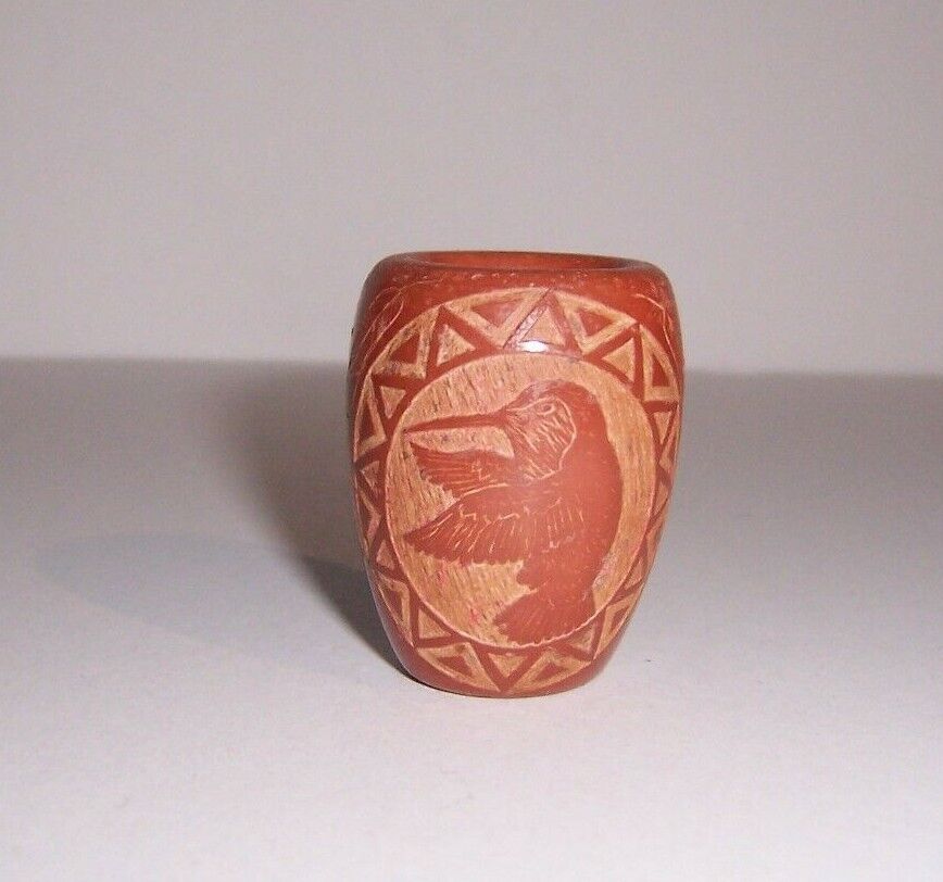 Red Starr Sioux Sgraffito Pottery Hummingbird Vase Jar Miniature 1 5/8\