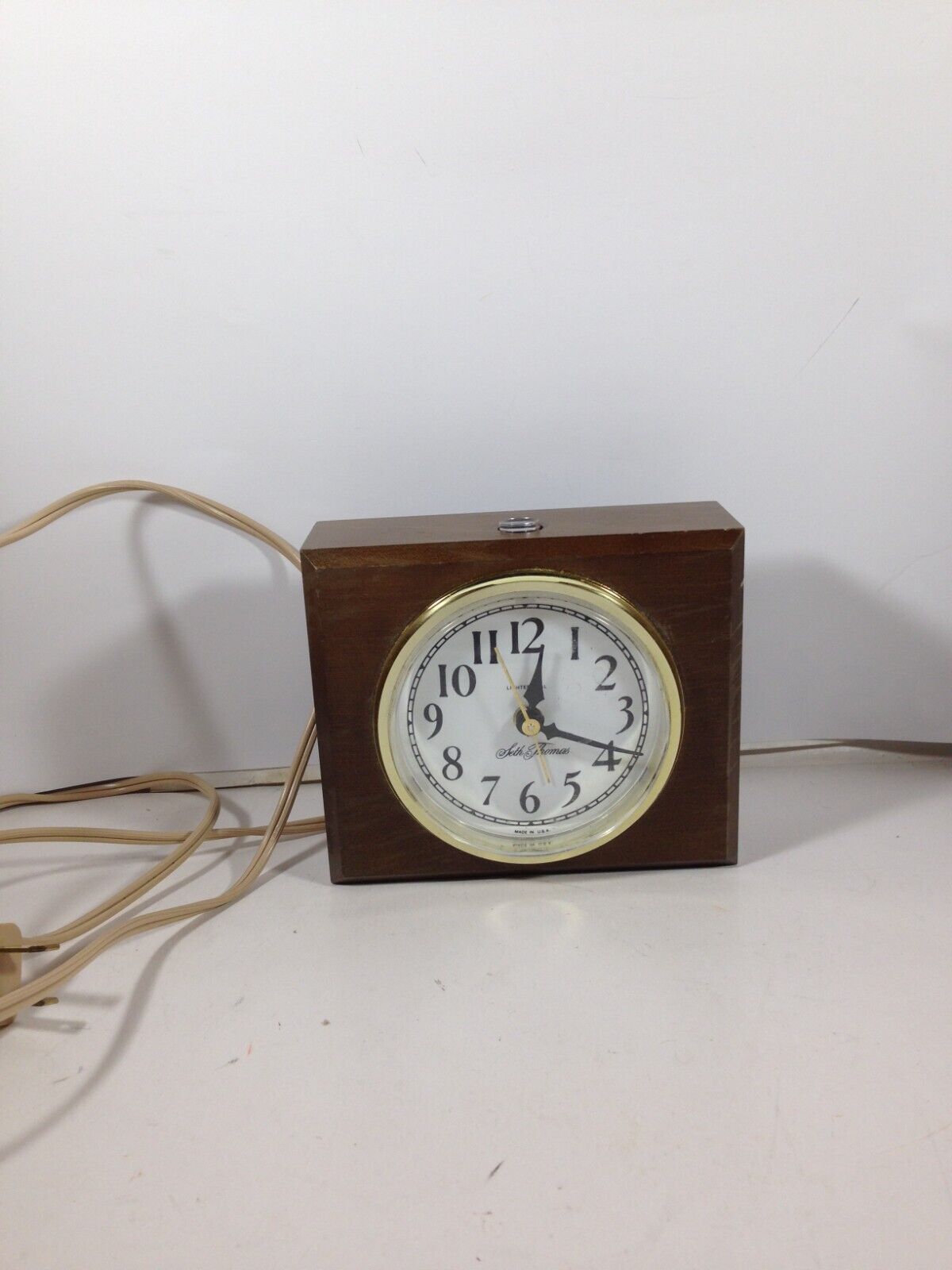 Vintage Seth Thomas Alarm Clock Model 0444 Edgewood Drowse Dialite