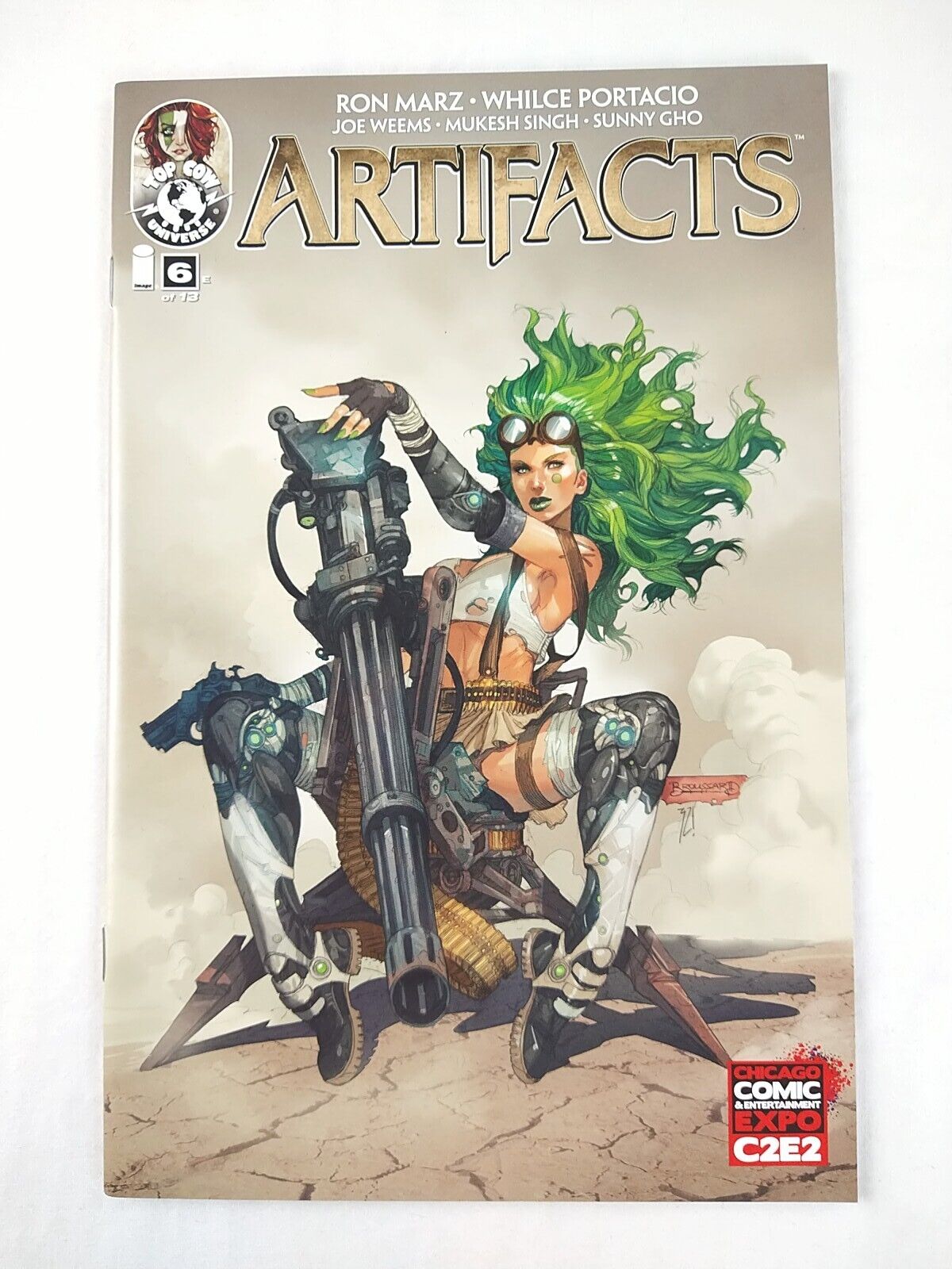 Artifacts #1 Super Rare Chicago Expo C2E2 Broussard Variant (2011 Top Cow) Comic