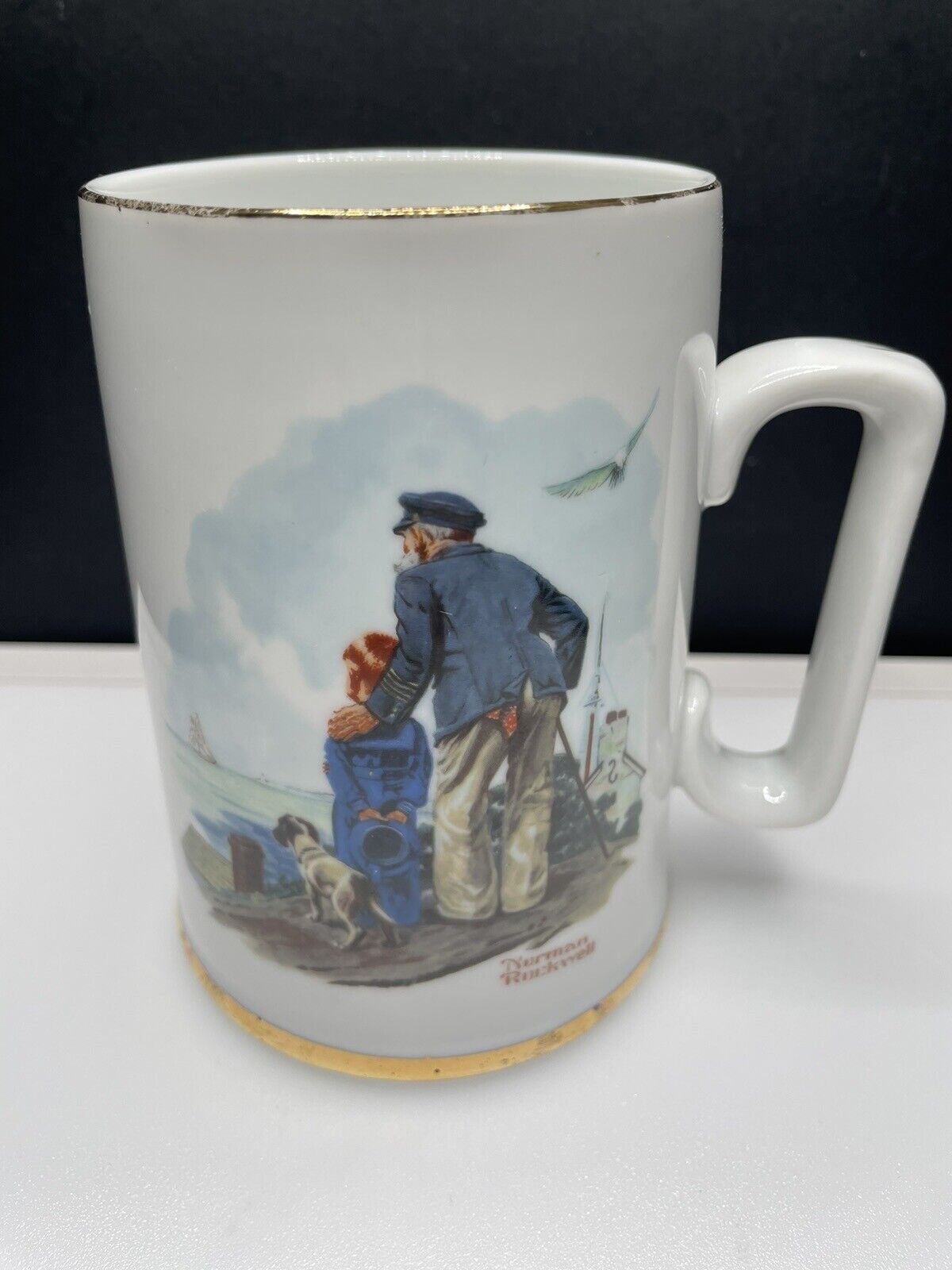 Vintage 1985 Norman Rockwell Museum Coffee Mug Cup Porcelain. Looking Out To Sea