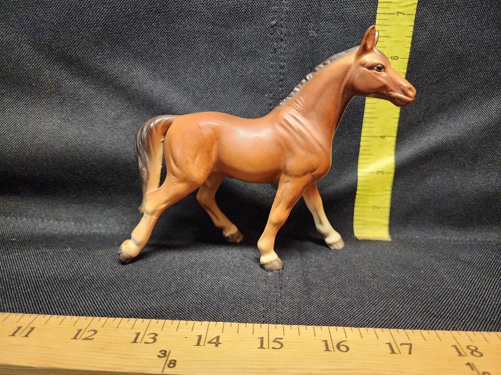  Vintage TAN CREAM CERAMIC HORSE PONY COLT FIGURINE Great Shape 