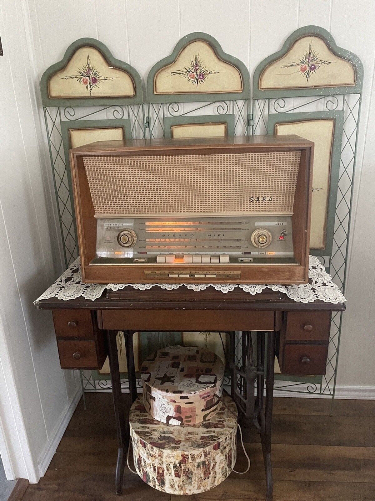 Vintage German Saba Tube Radio
